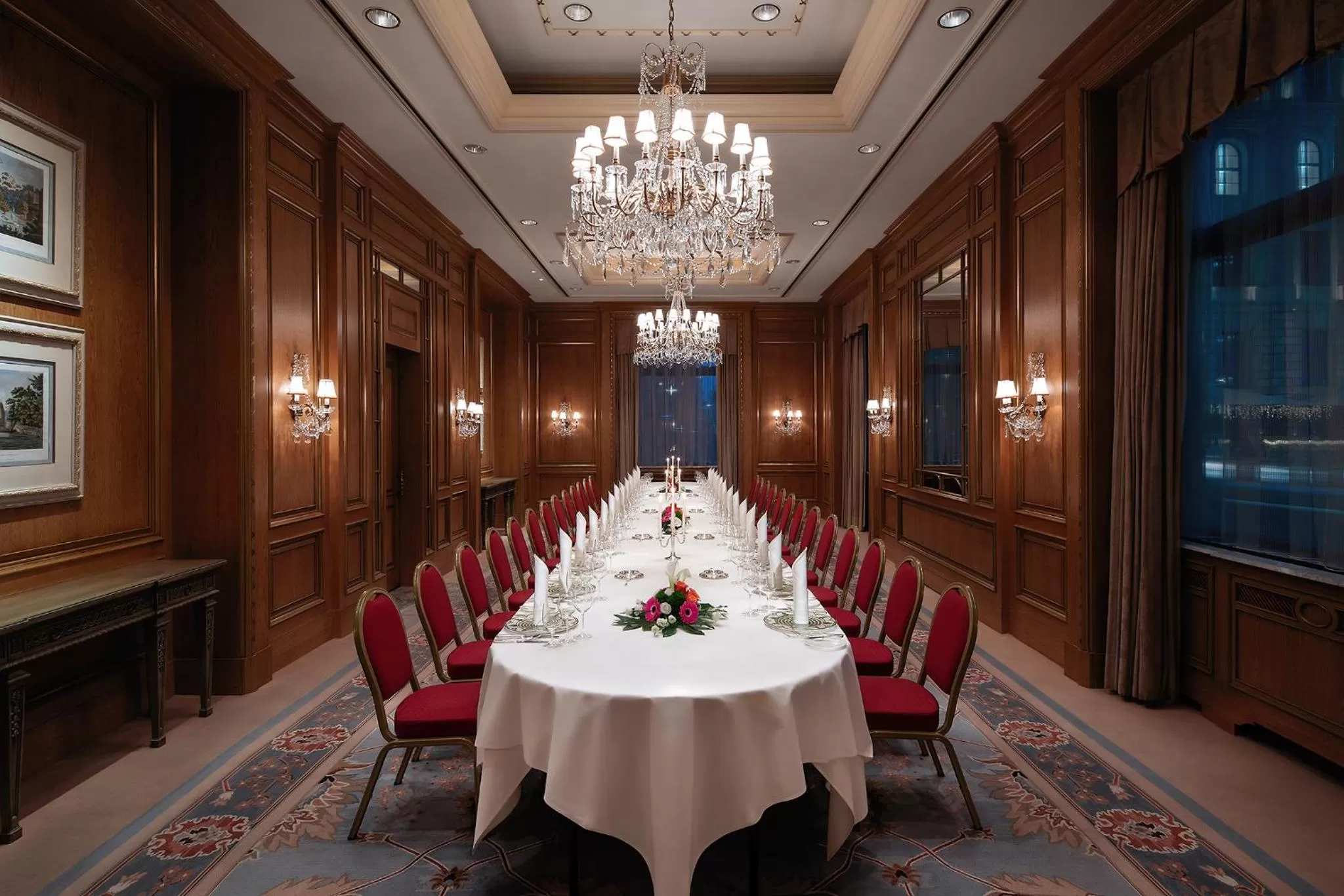 Meeting/conference room in Regent Berlin by IHG