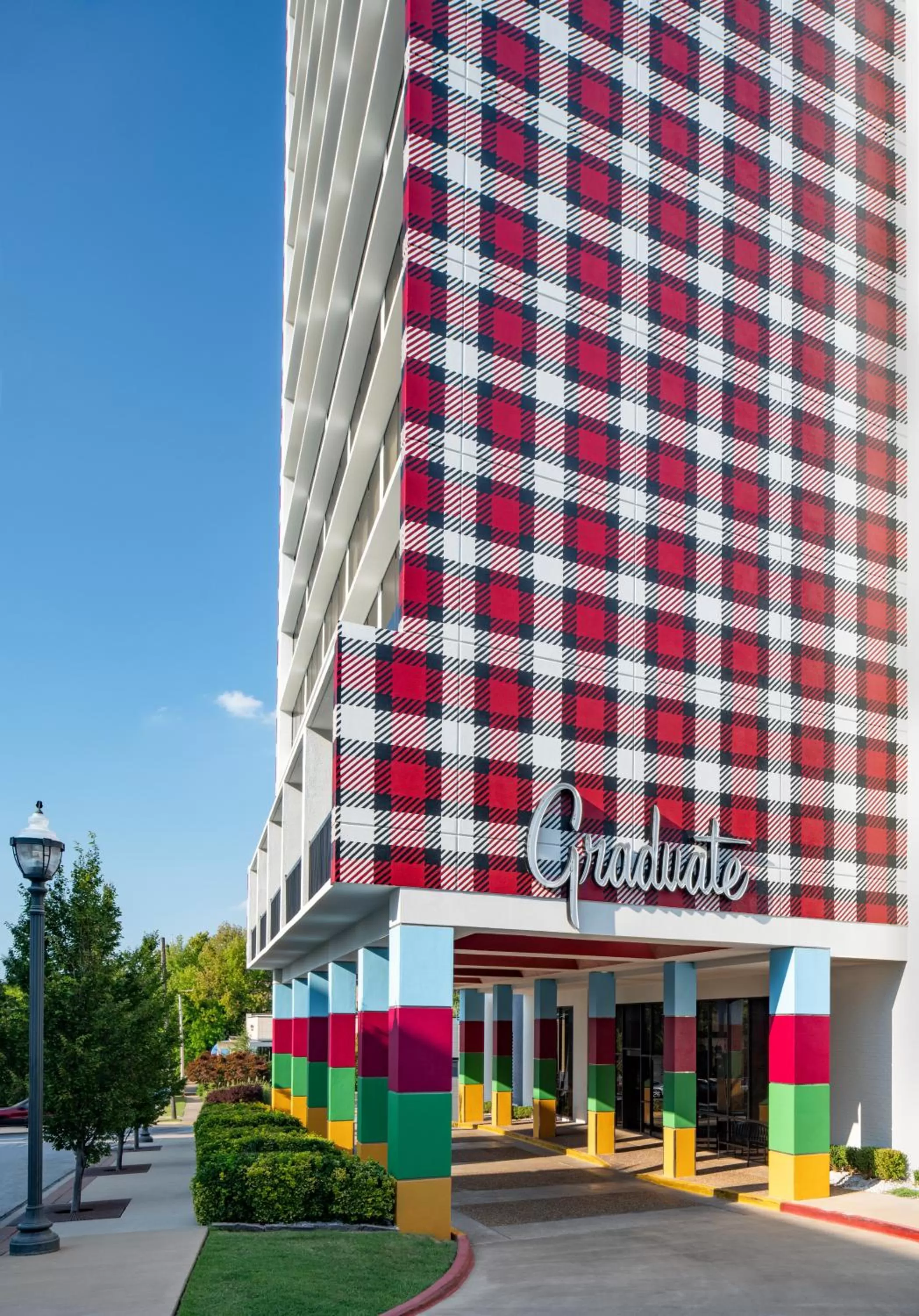 Facade/entrance in Graduate by Hilton Fayetteville, AR