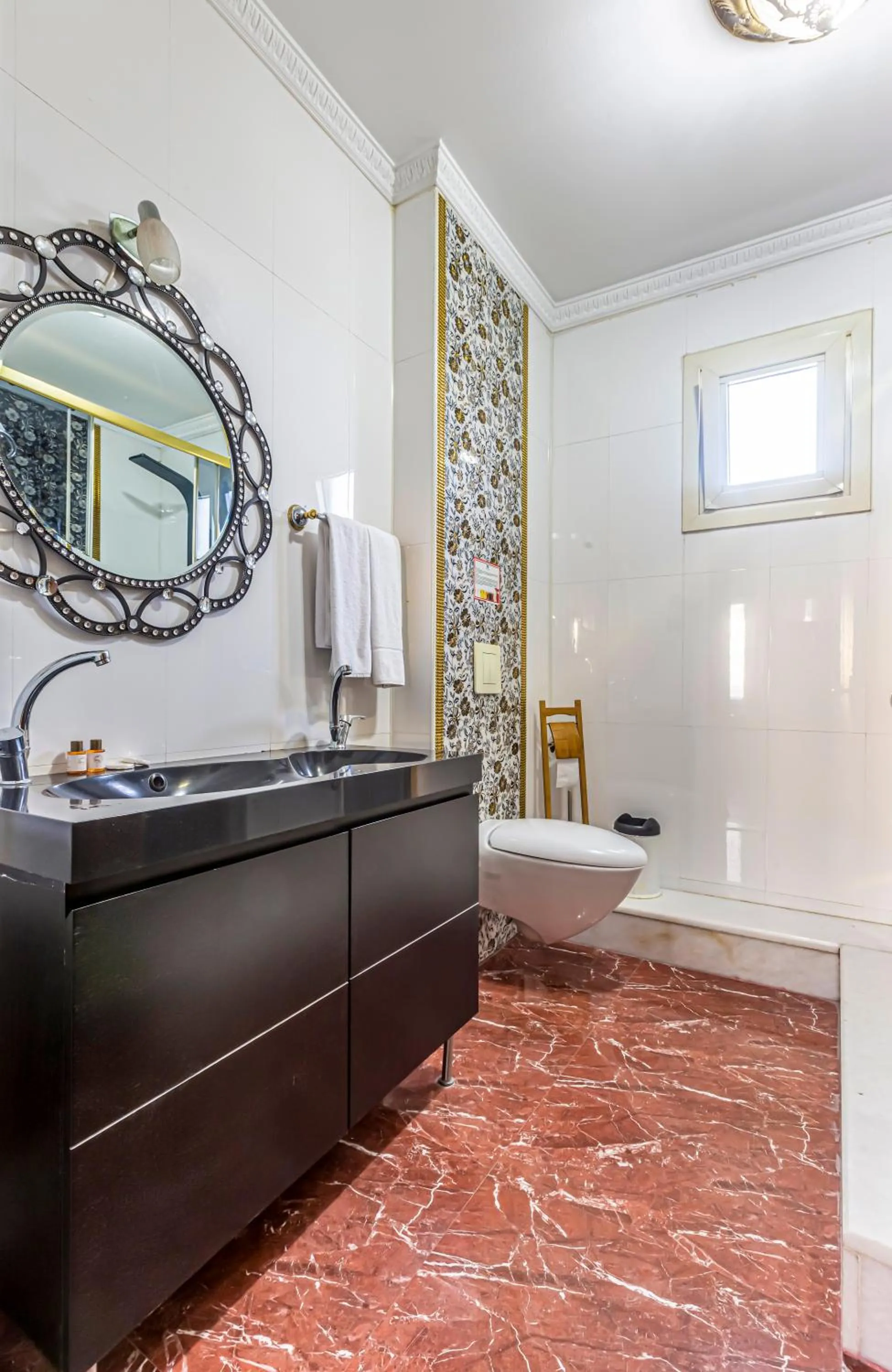 Bathroom in Marmaray Hotel