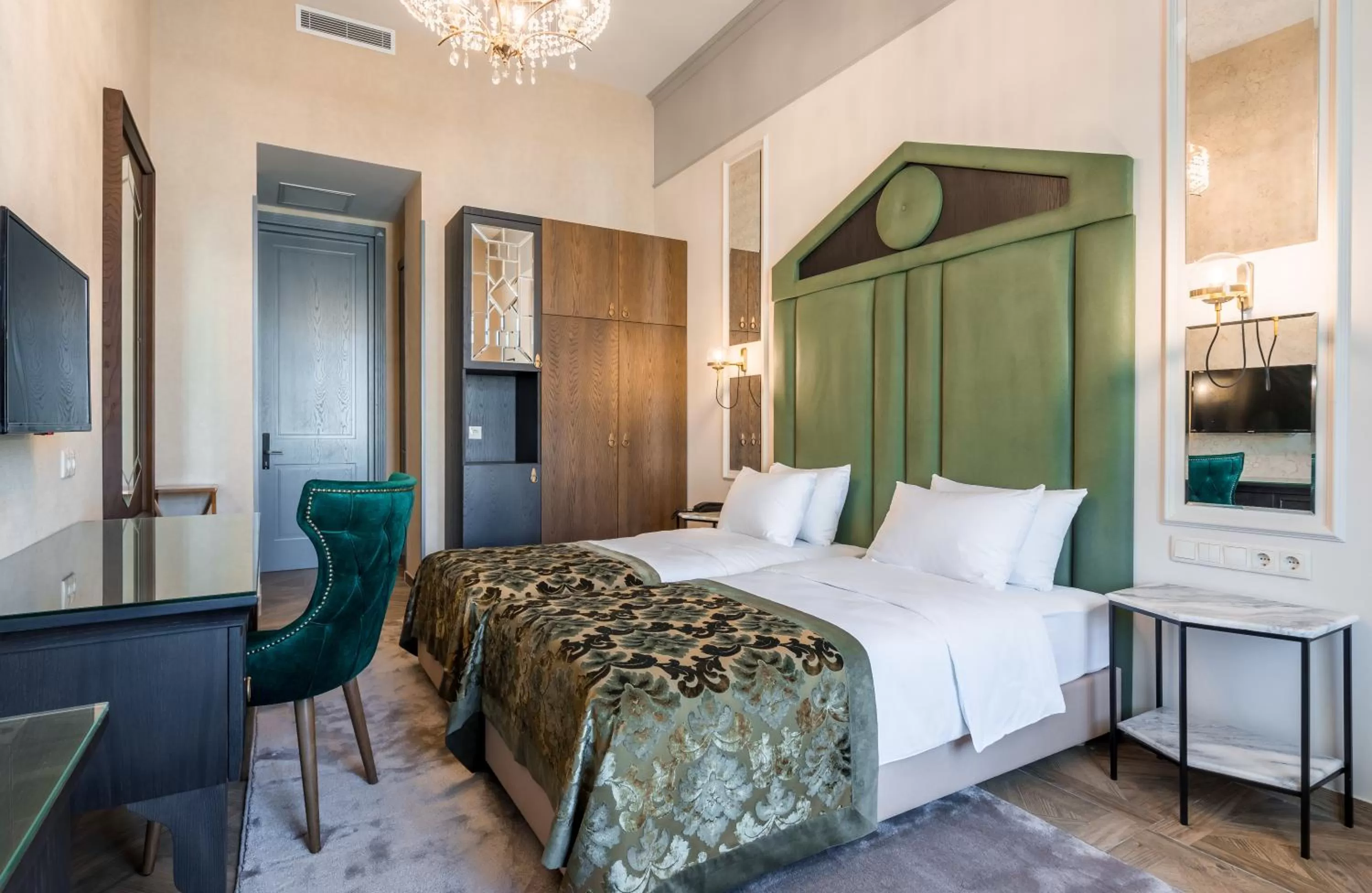 Bed in Orbeliani Residence Hotel