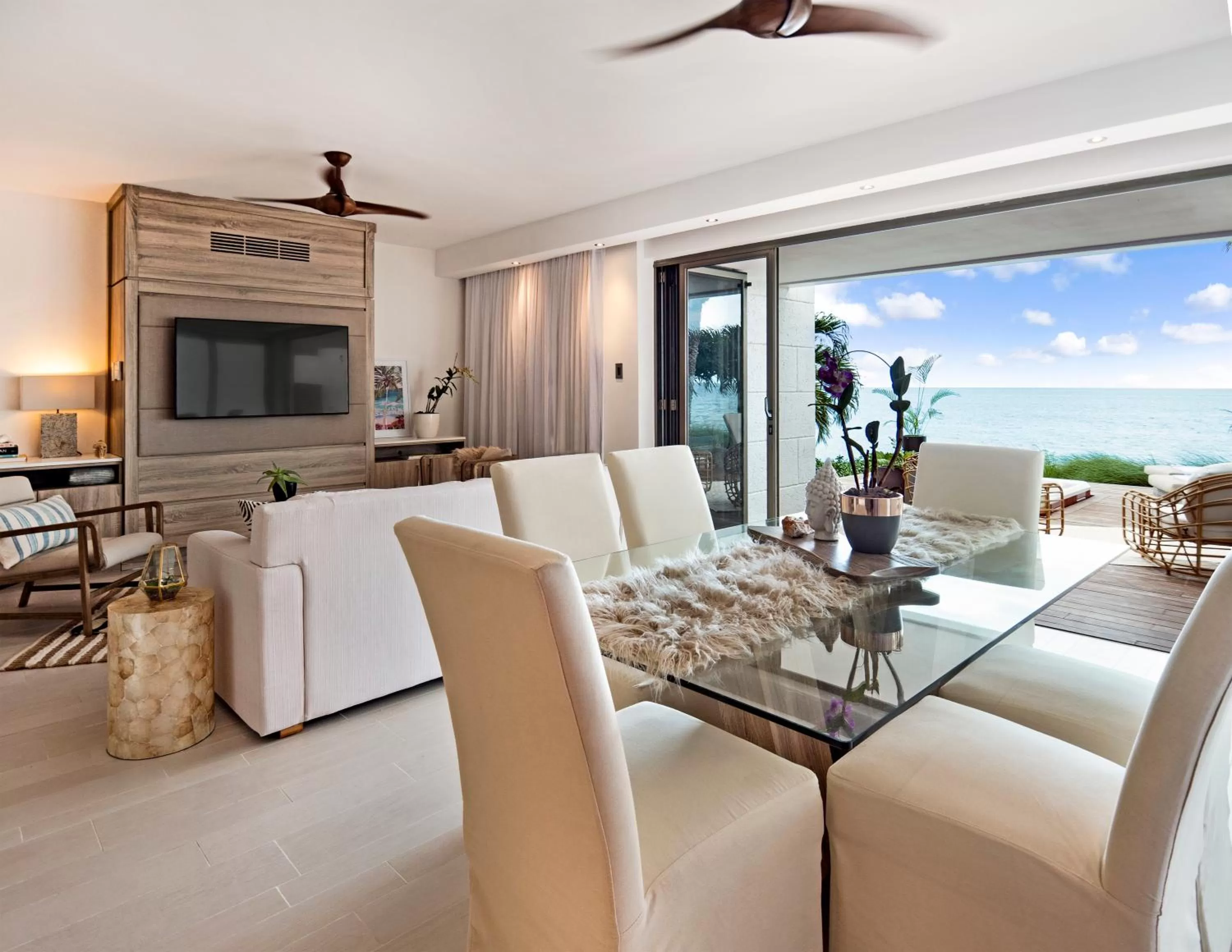 Living room in Hodges Bay Resort & Spa, an HQ Luxury Resort & Residences