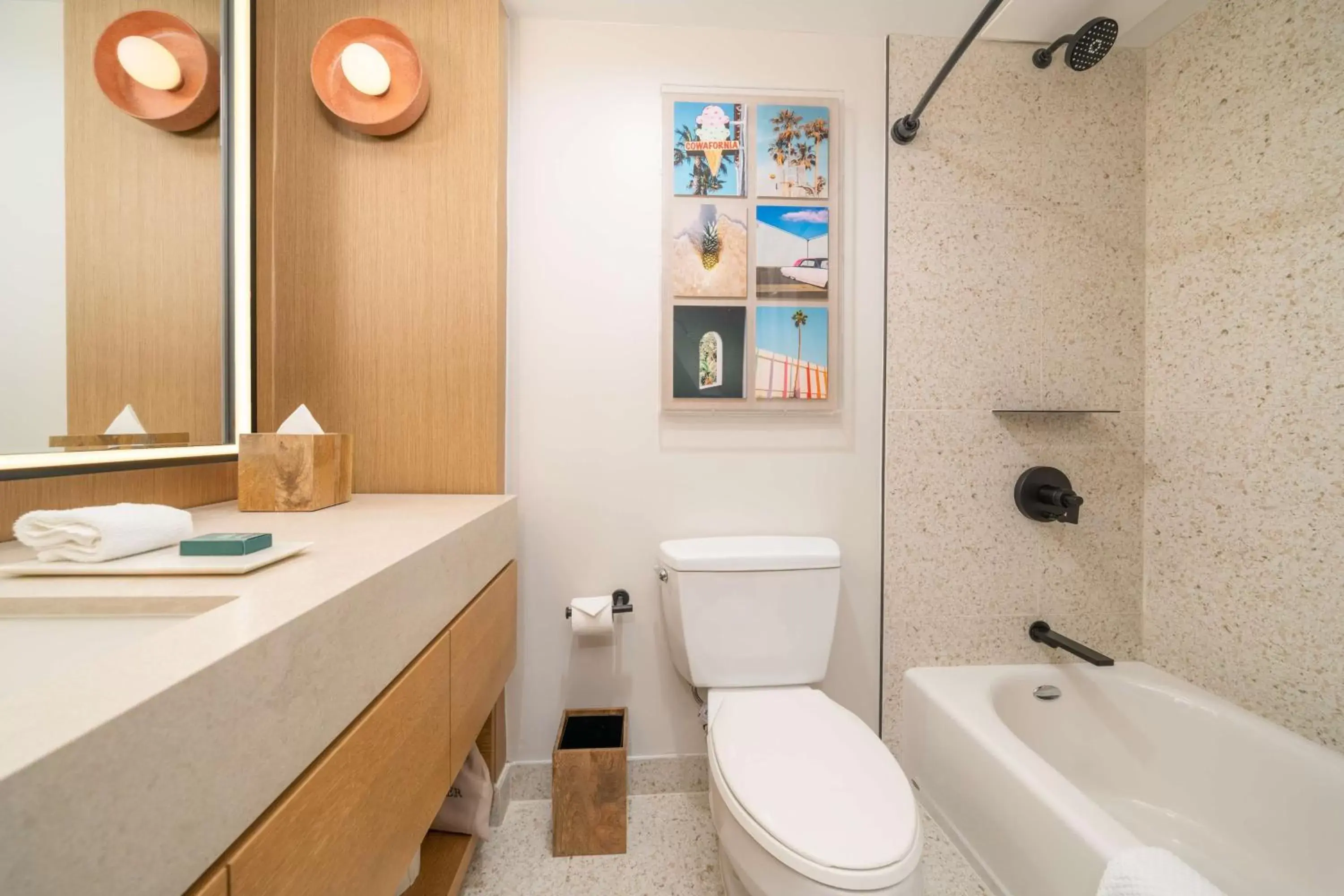 PREMIUM VIEW - 2 DOUBLES in Hilton San Diego Gaslamp Quarter PREMIUM VIEW - 2 DOUBLES in Hilton San Diego Gaslamp Quarter