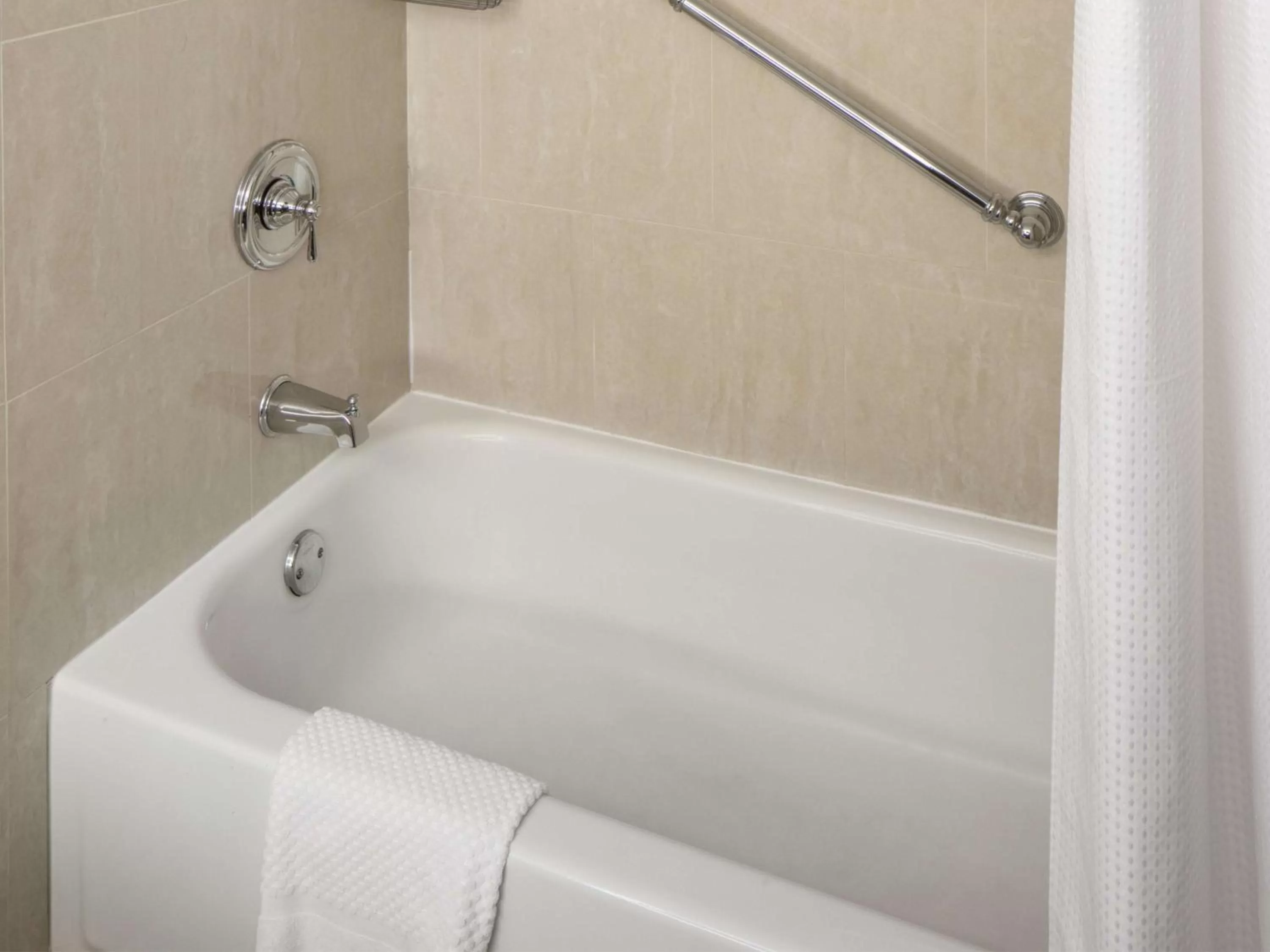 Bathroom in Hilton Minneapolis