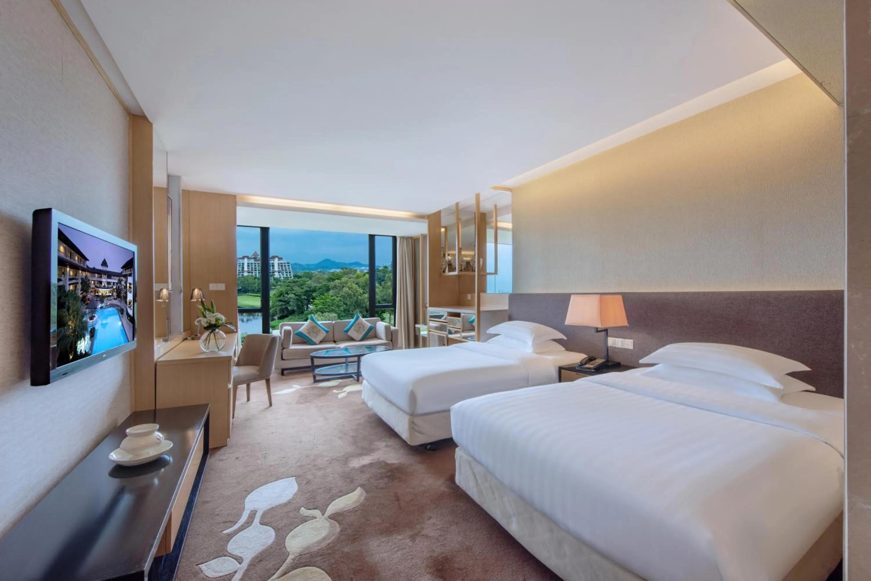 Bedroom, Bed in Mission Hills Hotel Resorts Shenzhen
