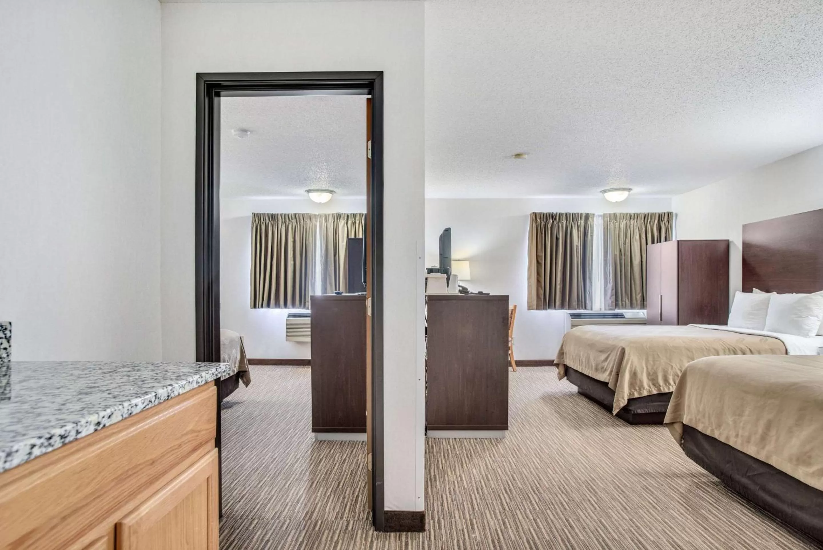 Queen Suite - Non-Smoking in EverSpring Inn & Suites