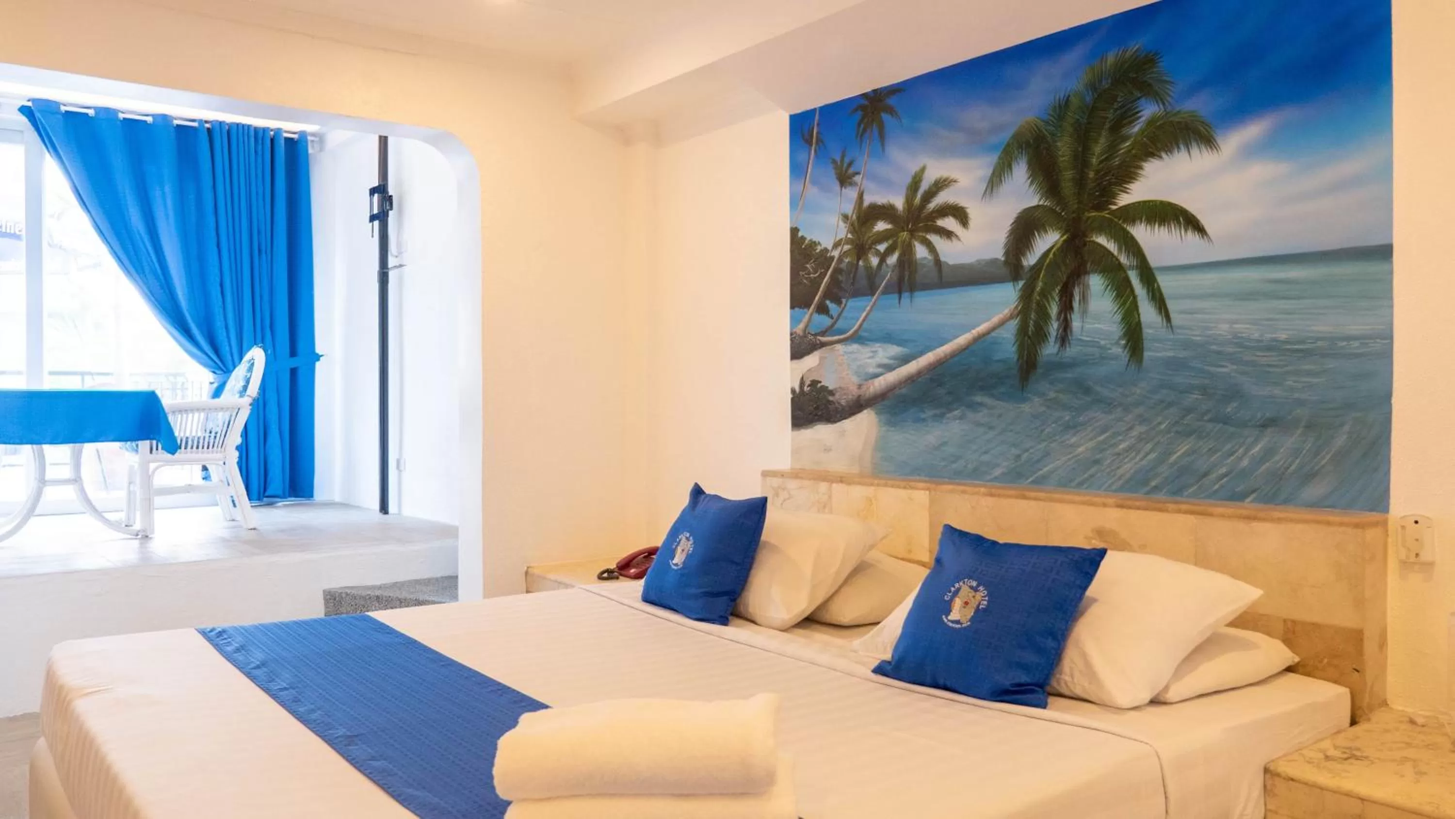 Bed in Clarkton Hotel Apartment