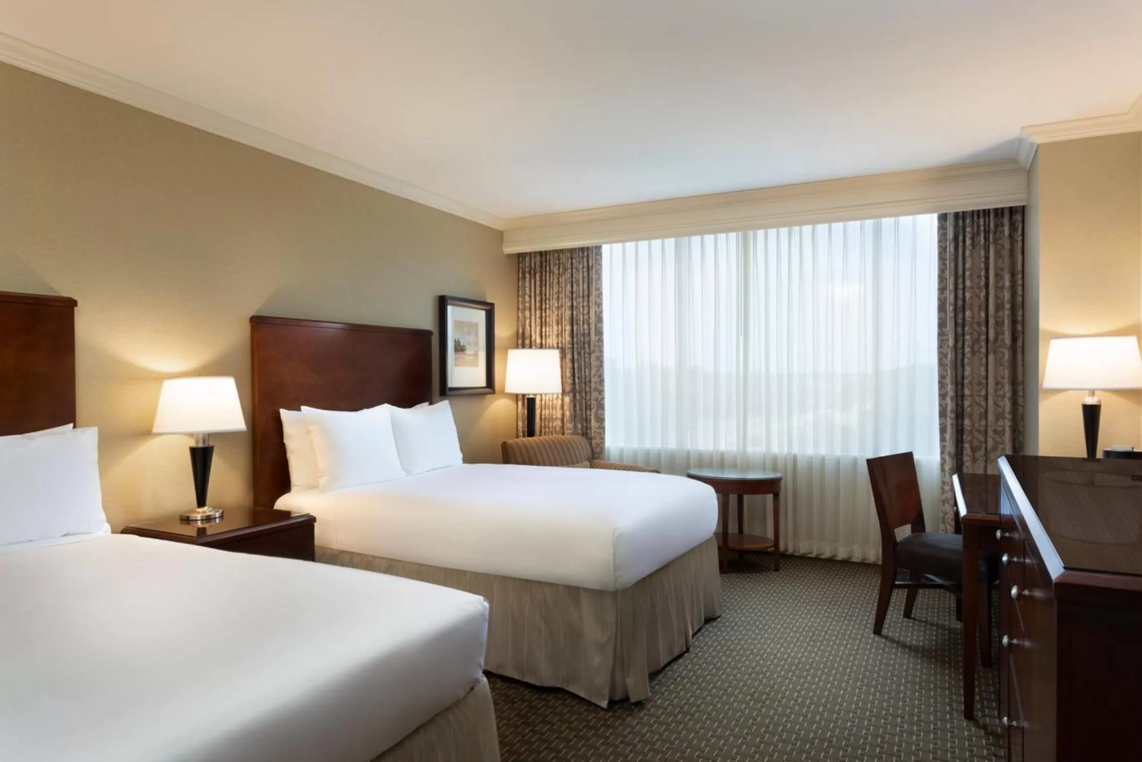 Guests, Bed in Hyatt Regency Houston West