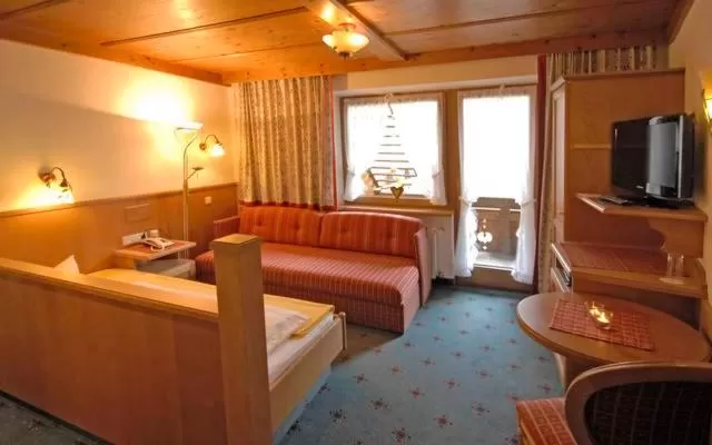 Photo of the whole room in Hotel Bergkristall