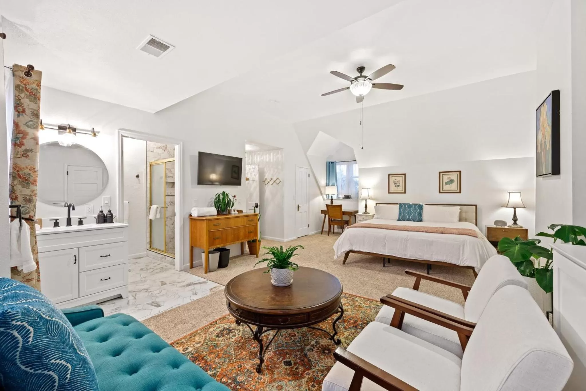 Bed in Flora House Denver