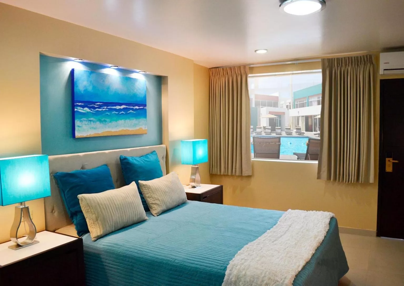 Bed in Baja Inn Hoteles Ensenada