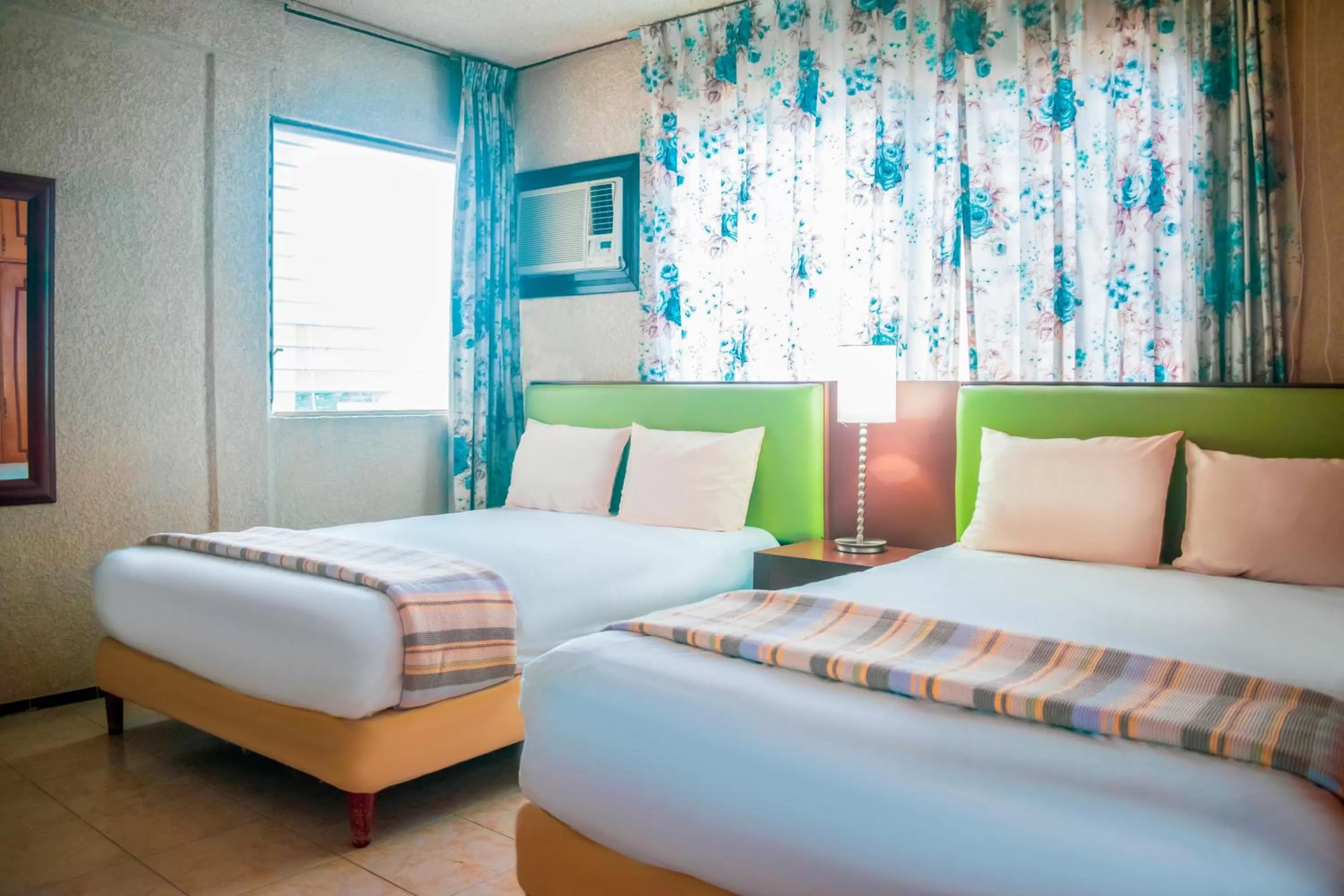 Bedroom, Bed in Suites Del Sol