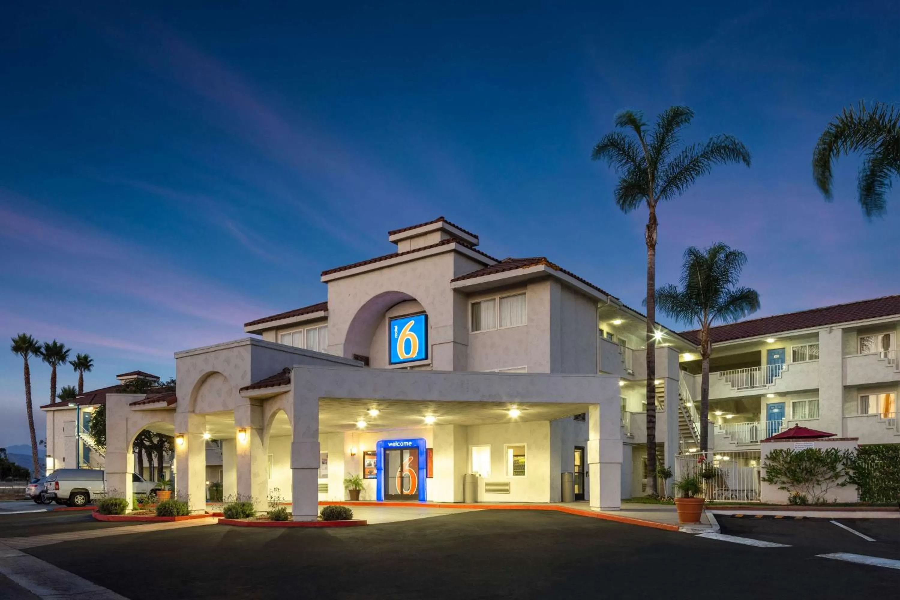 Property building in Motel 6-Ventura, CA - South