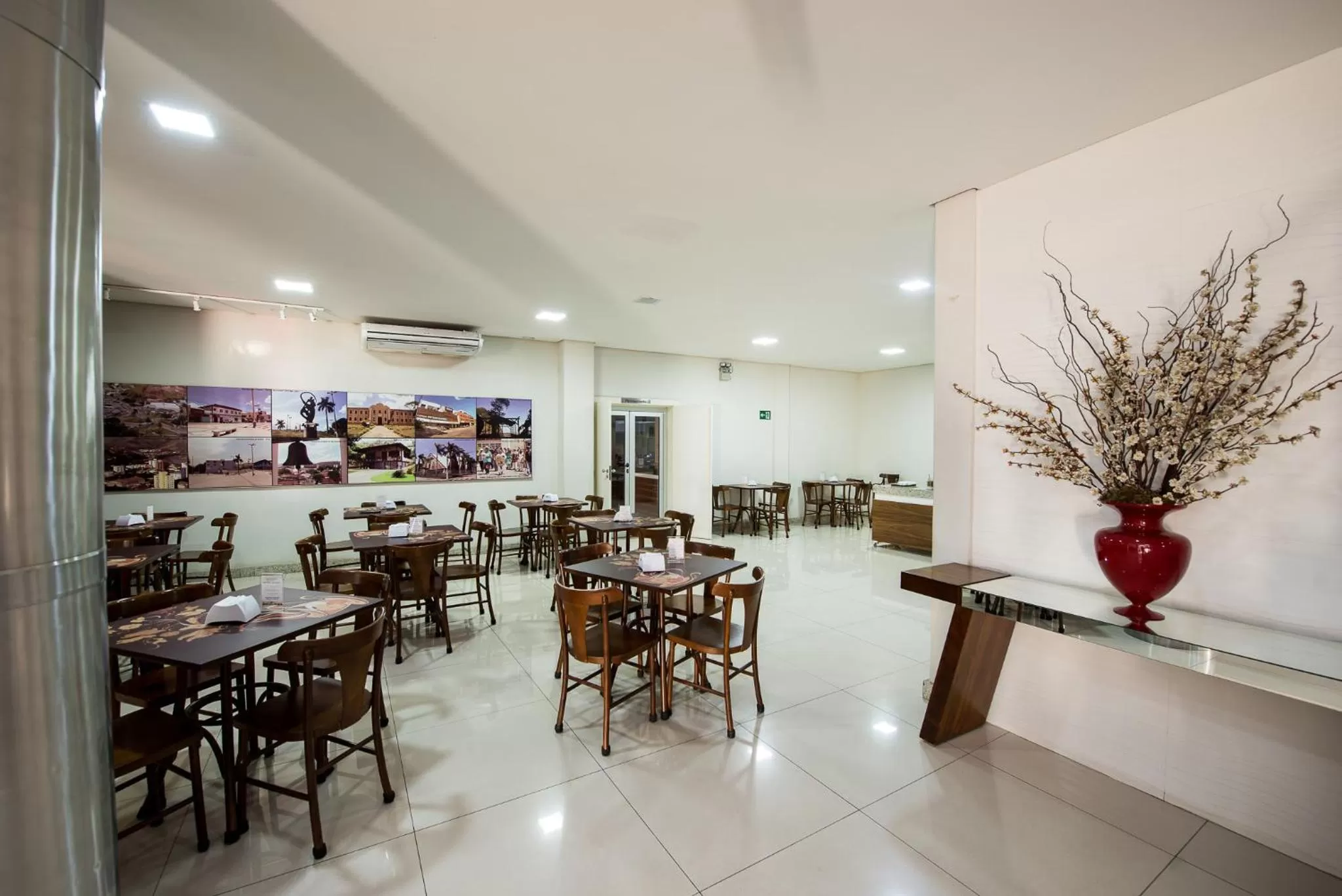 Restaurant/places to eat in Hotel Metropolitano