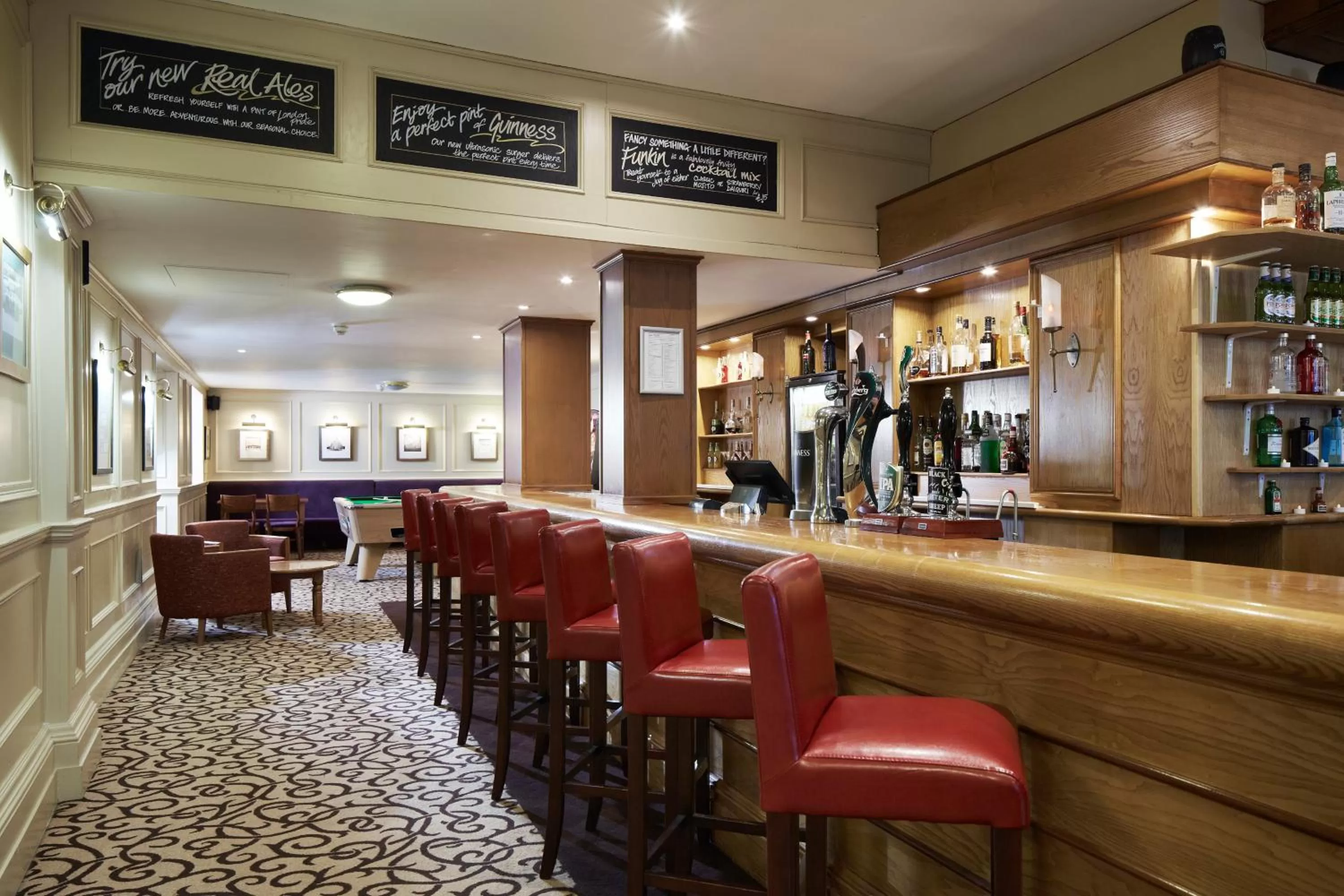 Lounge or bar in The Old Ship Hotel