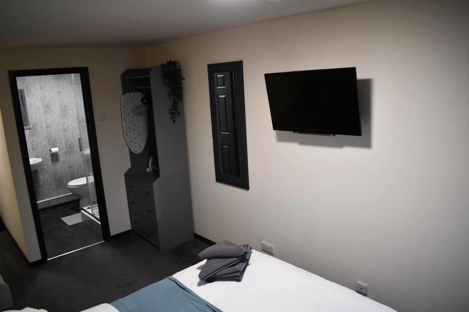 Bed in The Bridge Inn