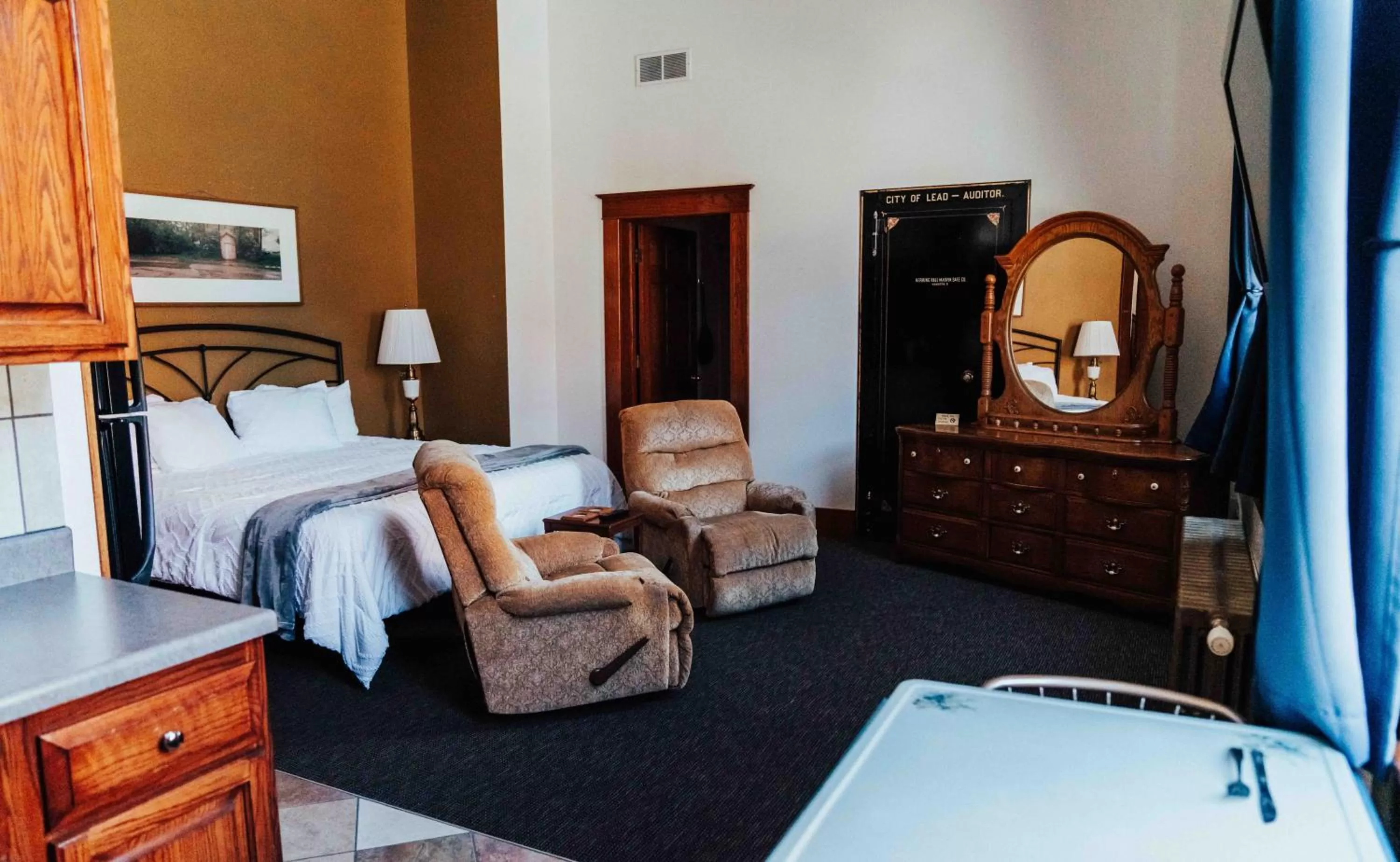 Bed in Town Hall Inn