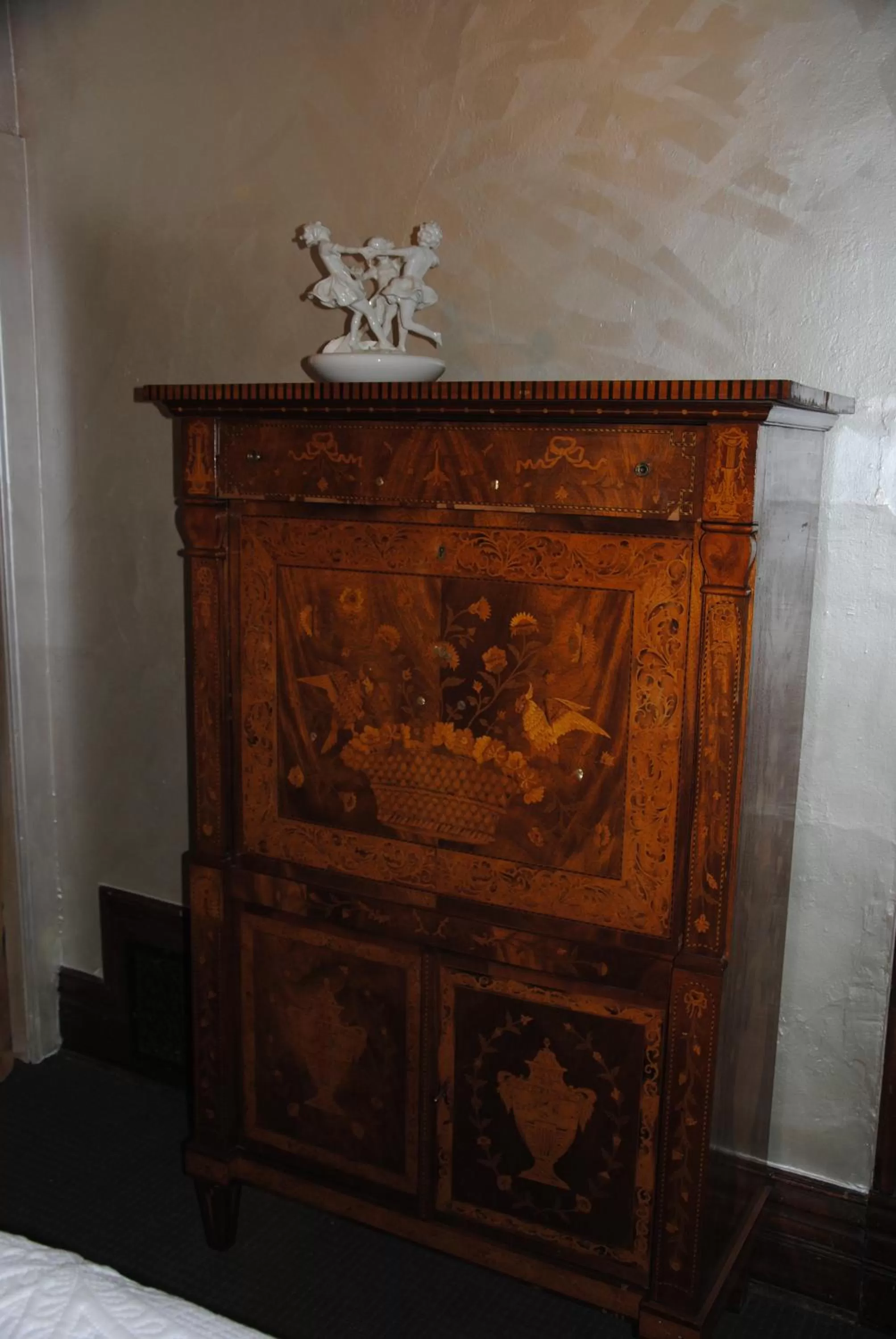 Decorative detail in Off Broadway B & B