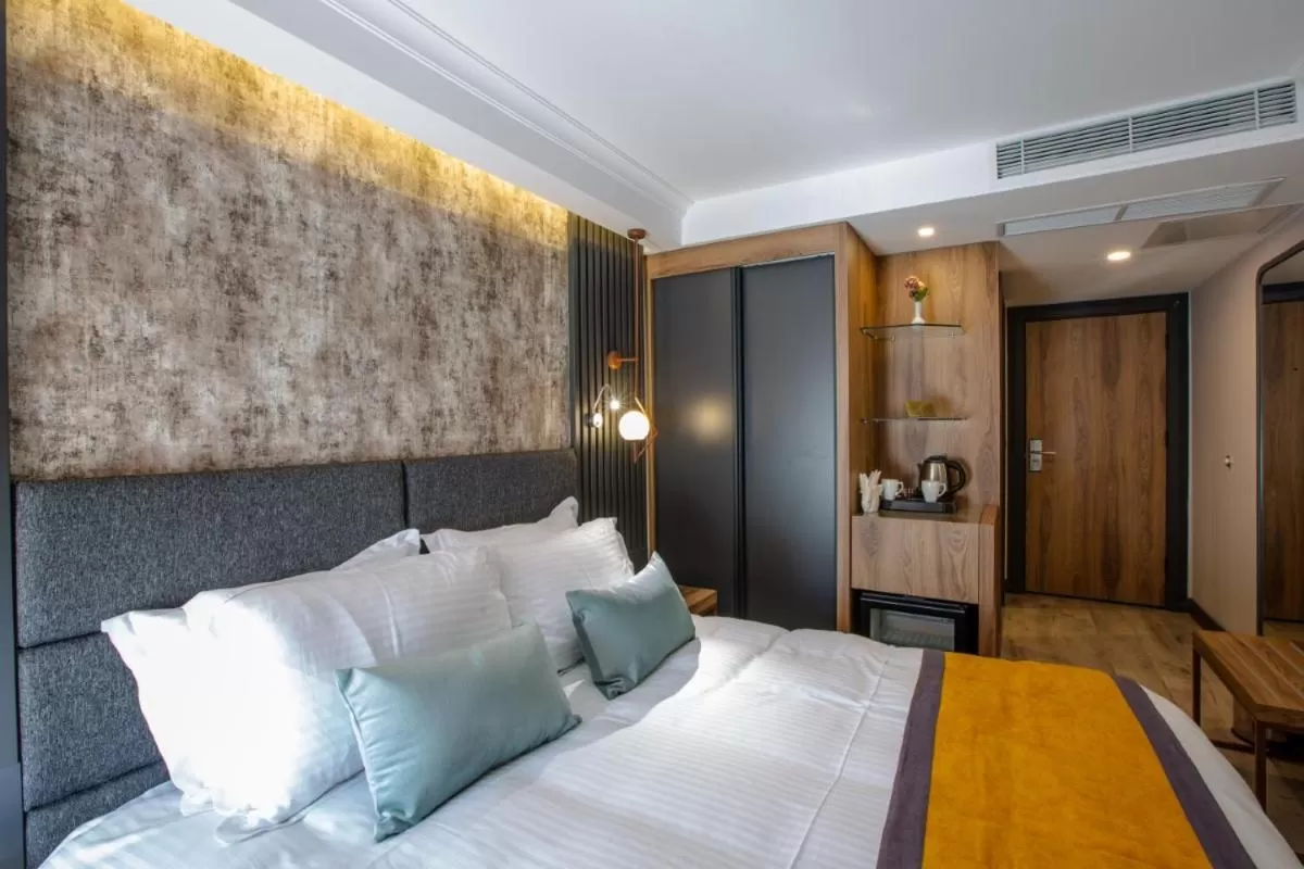 Bed in Kayhan City Hotel