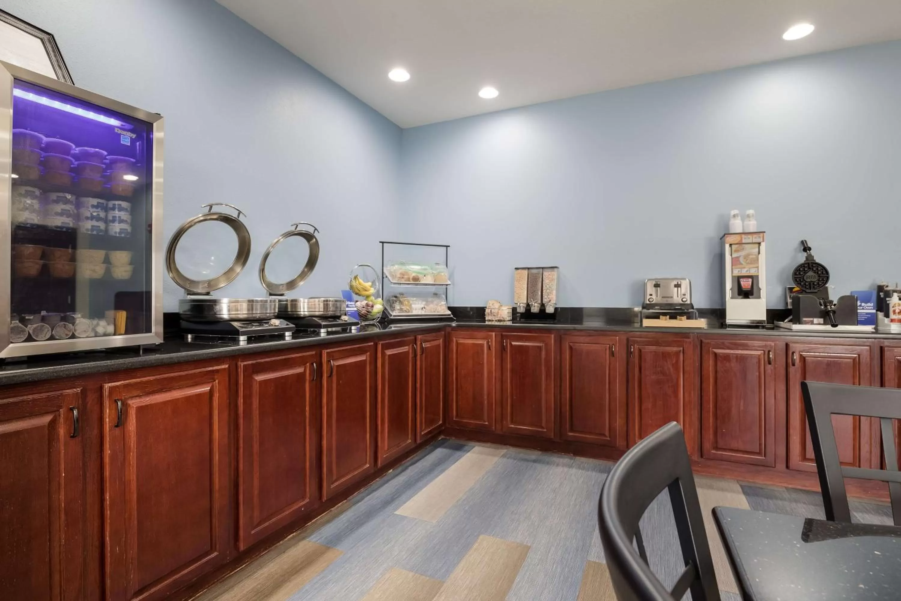 Breakfast in Best Western Coffeyville Central Business District Inn and Suites