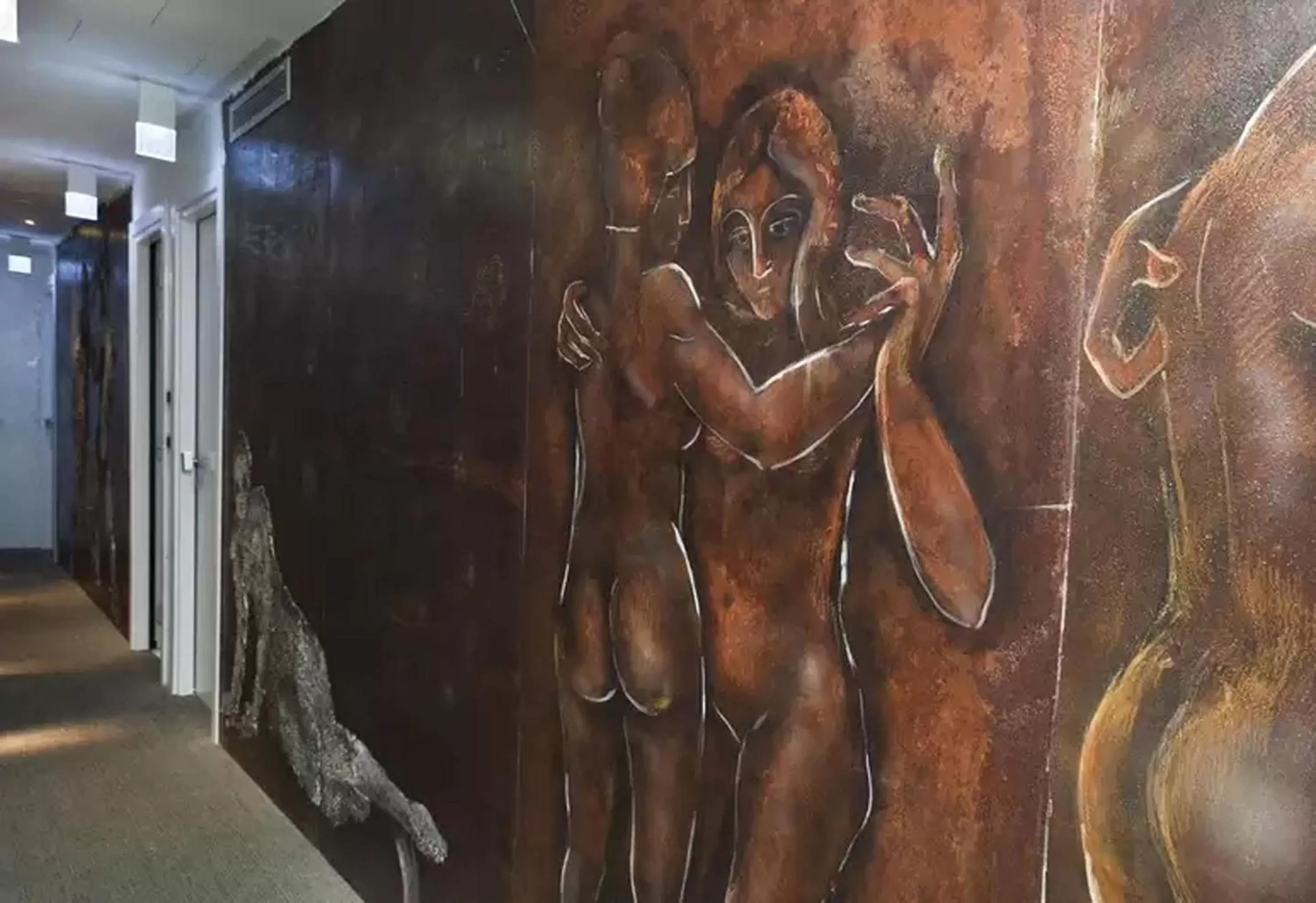 Decorative detail in Navona Stay