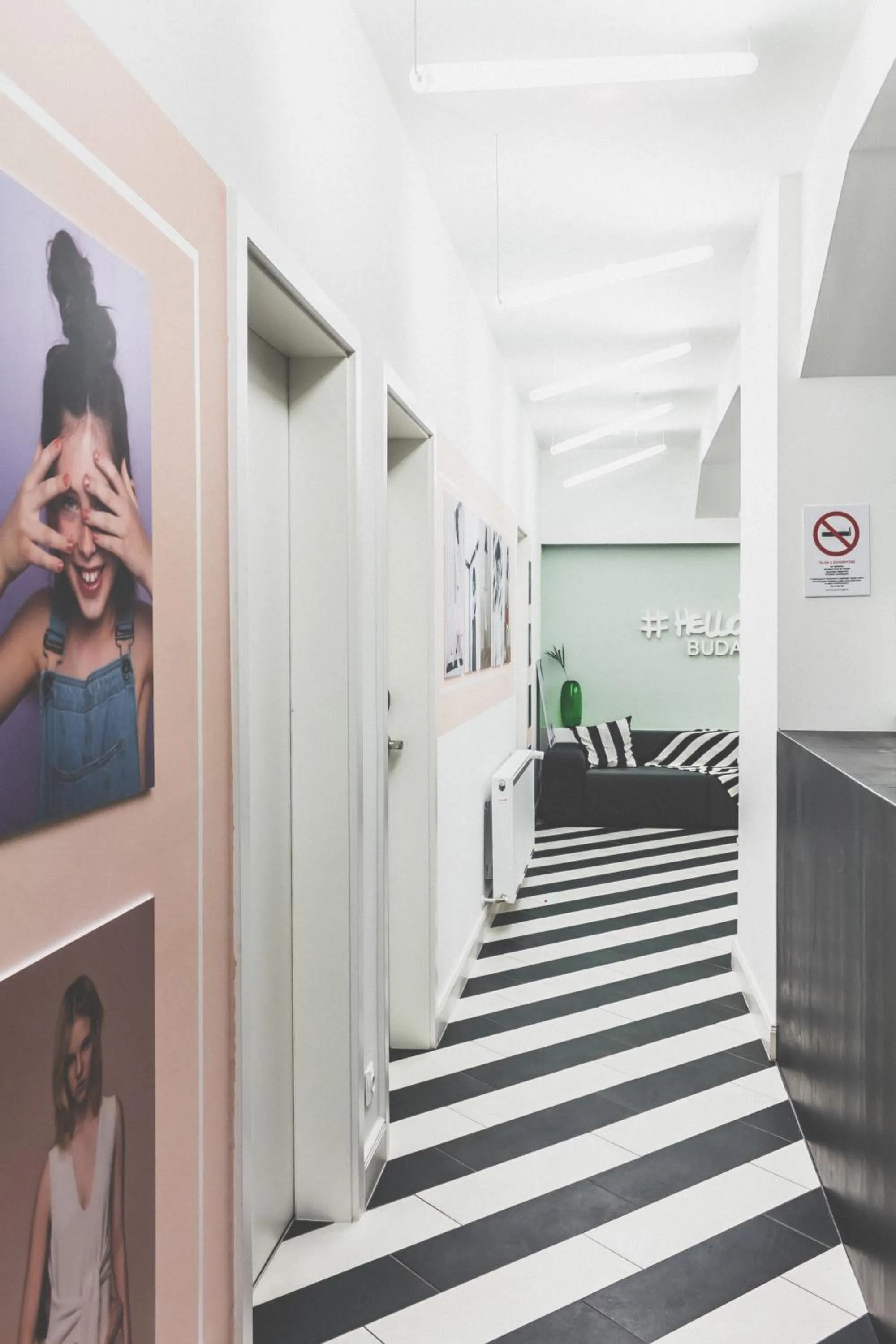 Lobby or reception in MGZN Basilica Rooms