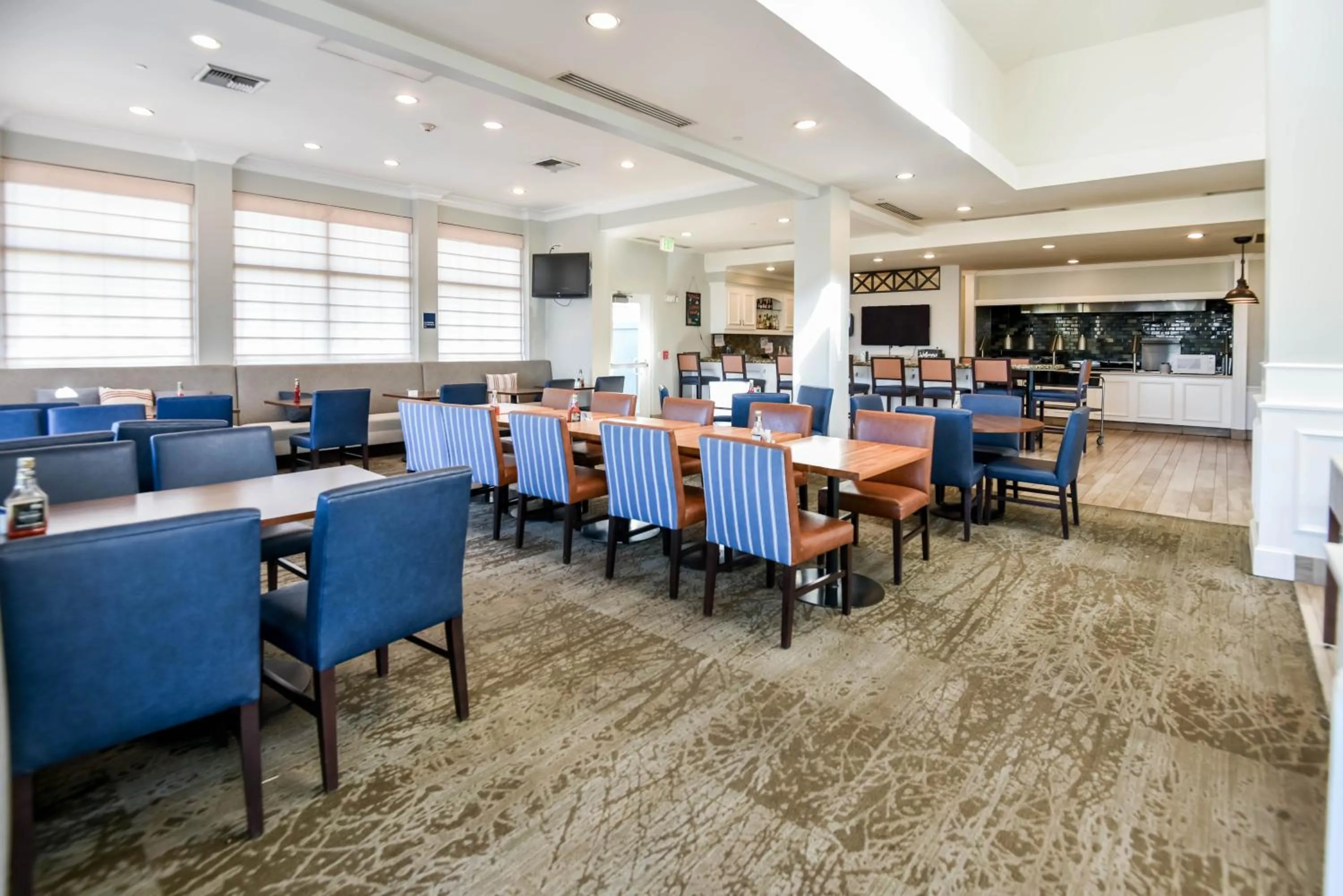 Restaurant/places to eat in Shutters Hotel