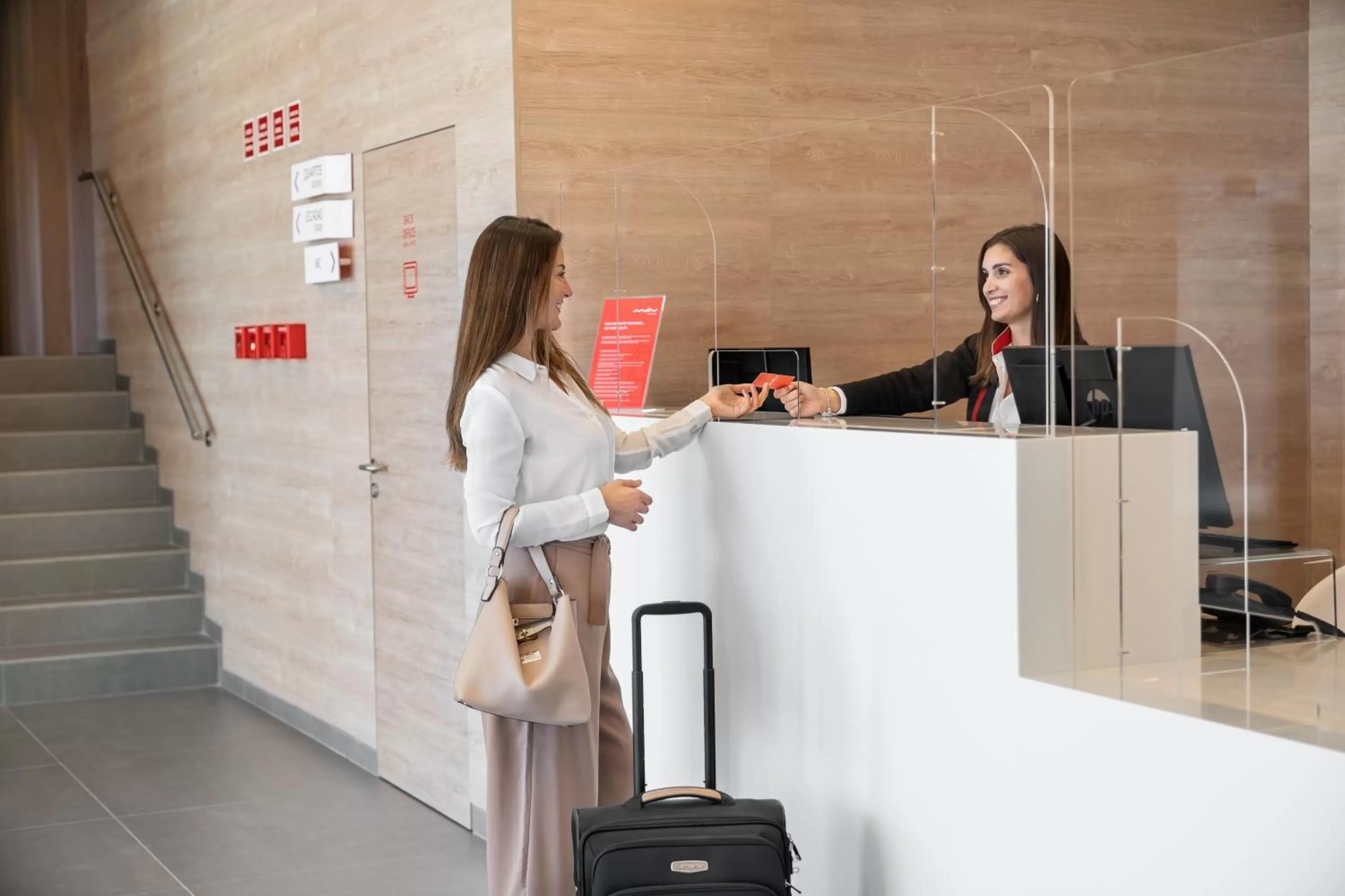 Lobby or reception in Moov Hotel Oeiras