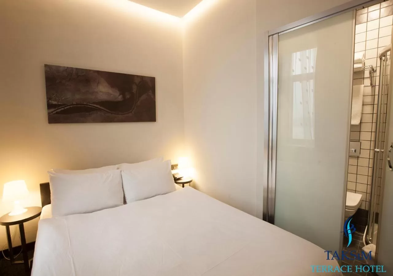 Bedroom, Bed in Taksim Terrace Hotel