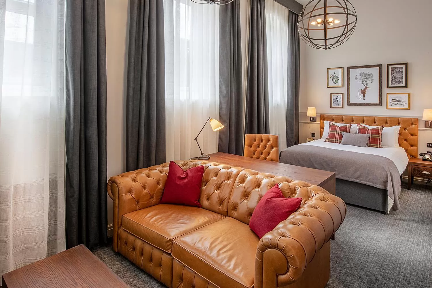 Photo of the whole room, Bed in De Vere Tortworth Court