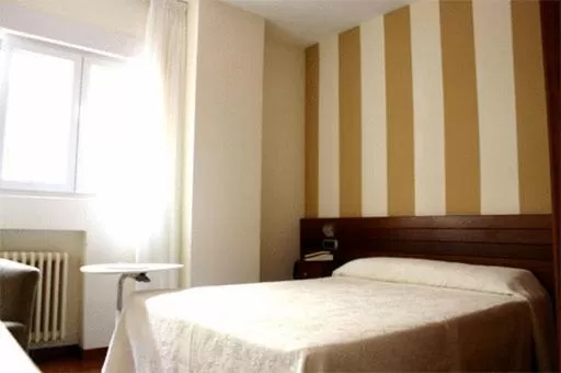 Photo of the whole room, Bed in Hotel Restaurante San Anton