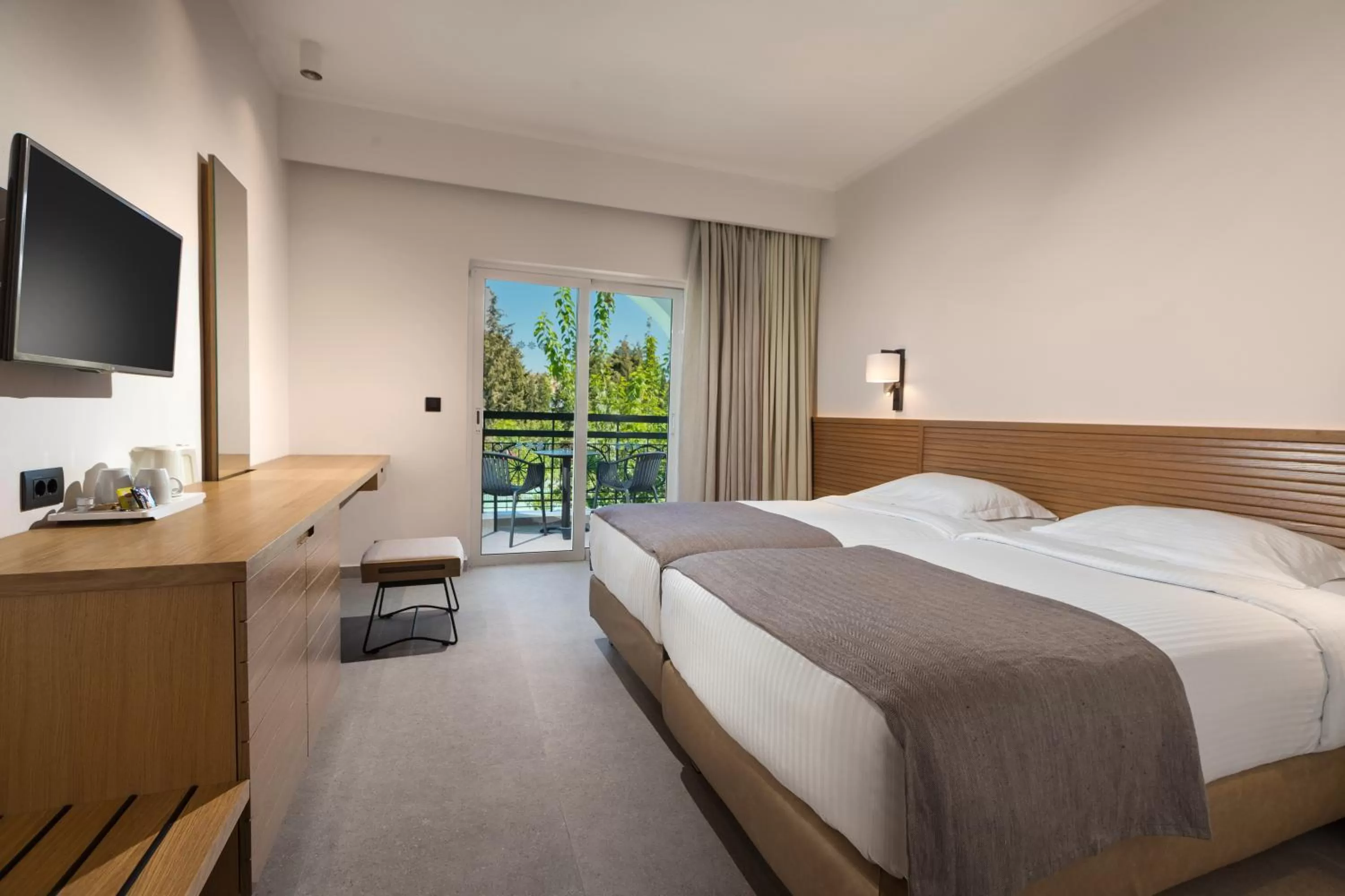 Bed in Platanista Hotel