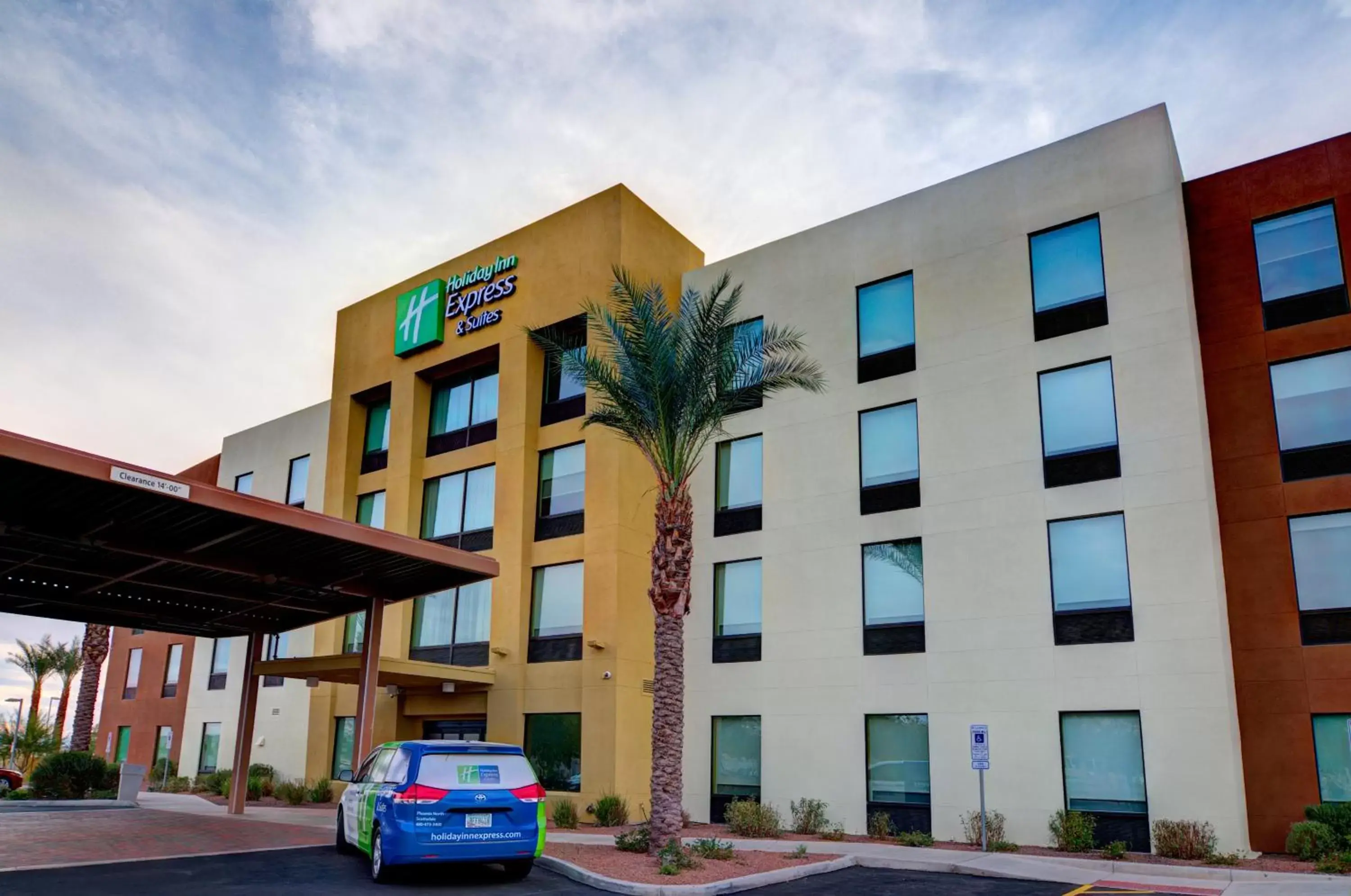 Holiday Inn Express & Suites - Phoenix North - Scottsdale by IHG Holiday Inn Express & Suites - Phoenix North - Scottsdale by IHG