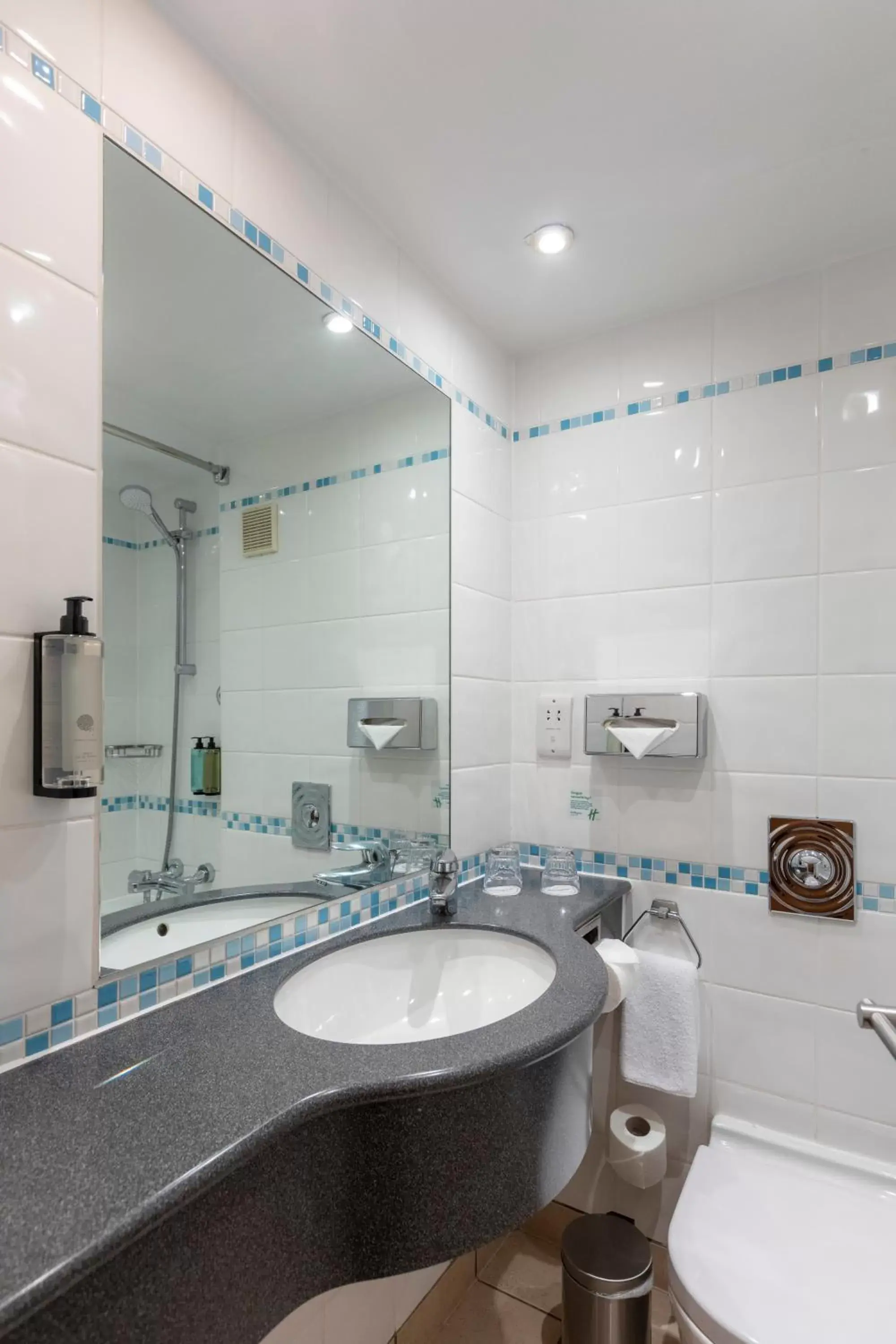 Single Room in Holiday Inn London - Regent's Park by IHG Single Room in Holiday Inn London - Regent's Park by IHG