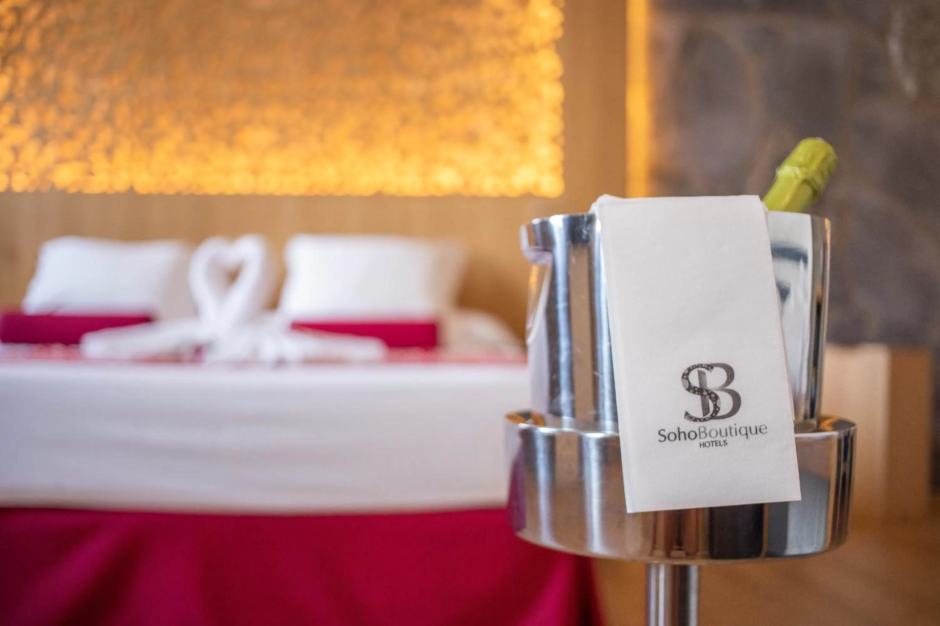 Bedroom, Bed in Soho Boutique Capuchinos & Spa