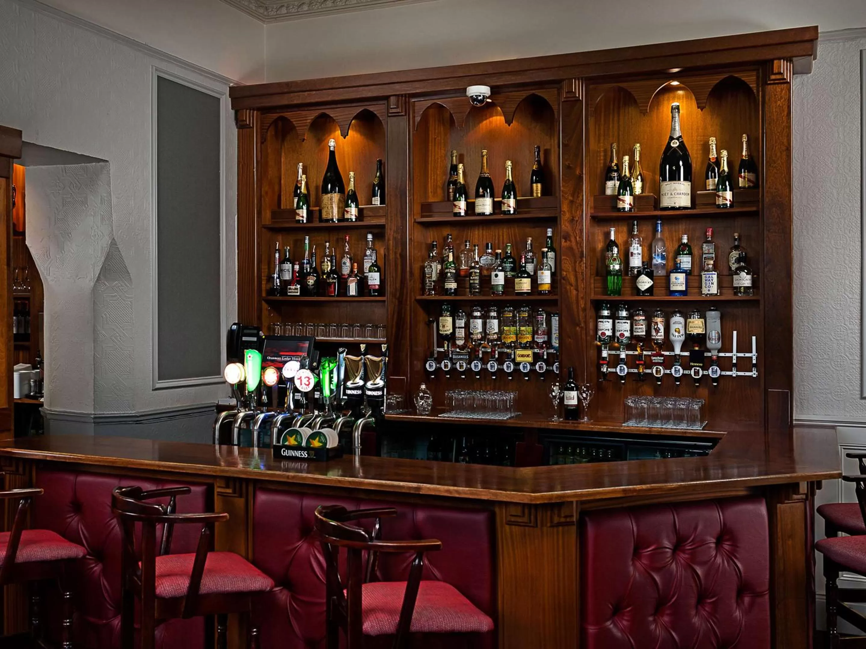 Lounge or bar in Oranmore Lodge Hotel Conference And Leisure Centre Galway