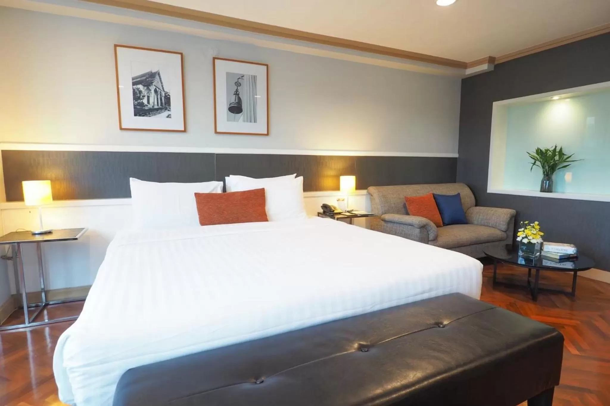 Bed in Alt Hotel Nana by UHG