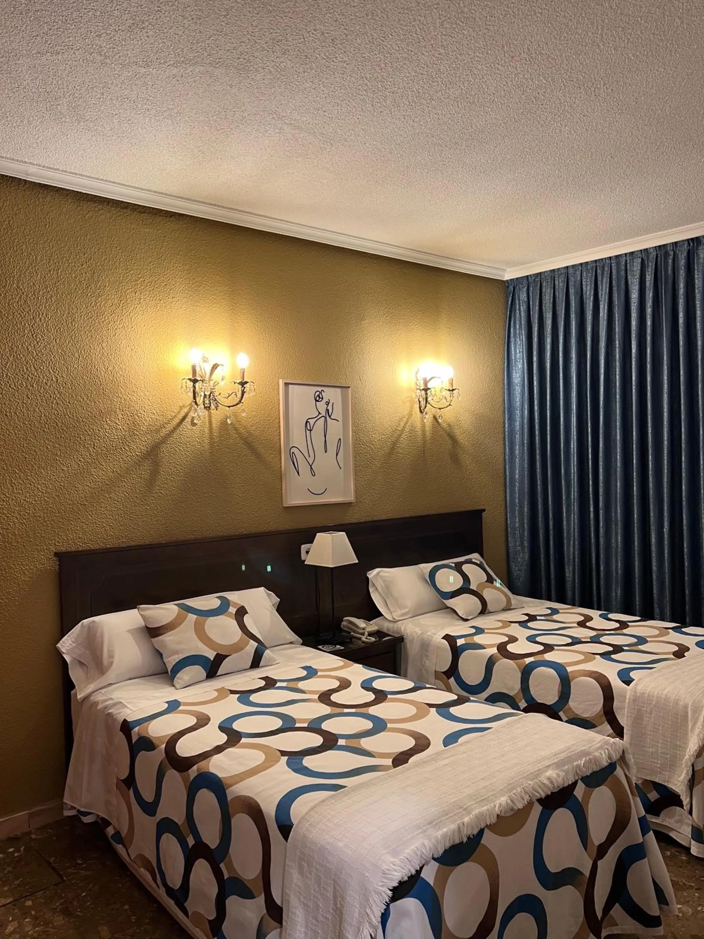 Photo of the whole room, Bed in Hostal Sonsoles Madrid-Centro