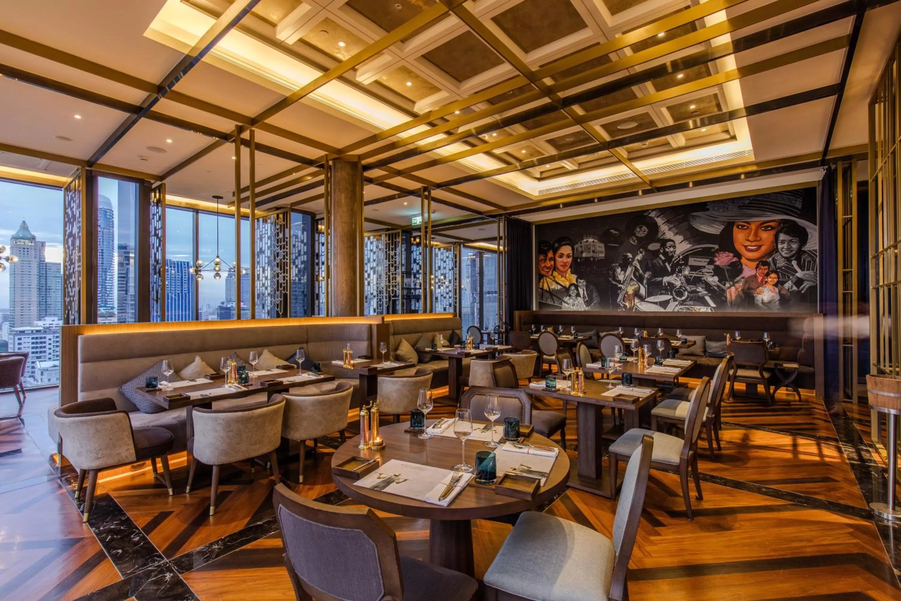 Restaurant/places to eat in Hotel Indigo Bangkok Wireless Road by IHG