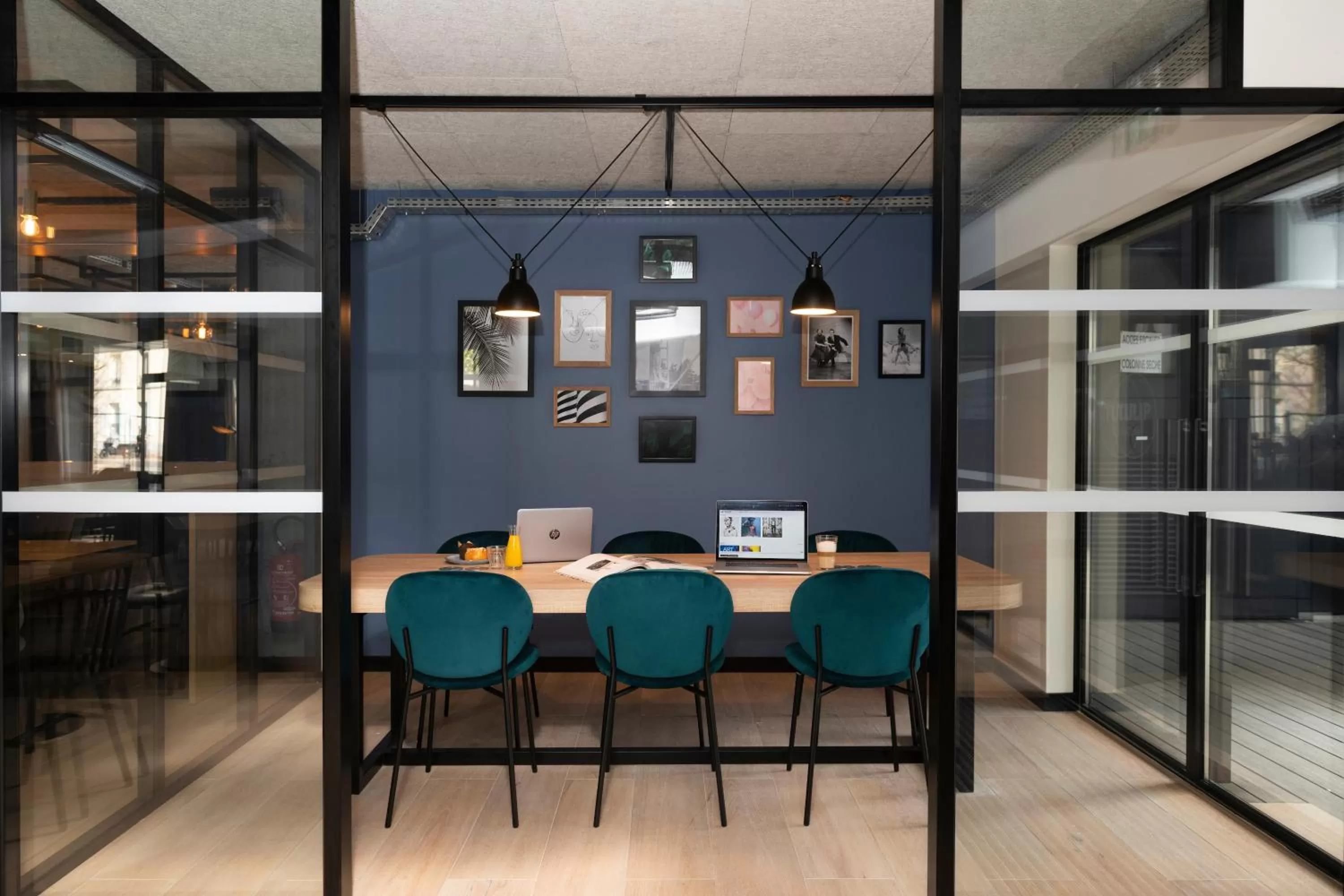 Lounge or bar in Tulip Residences Joinville-Le-Pont