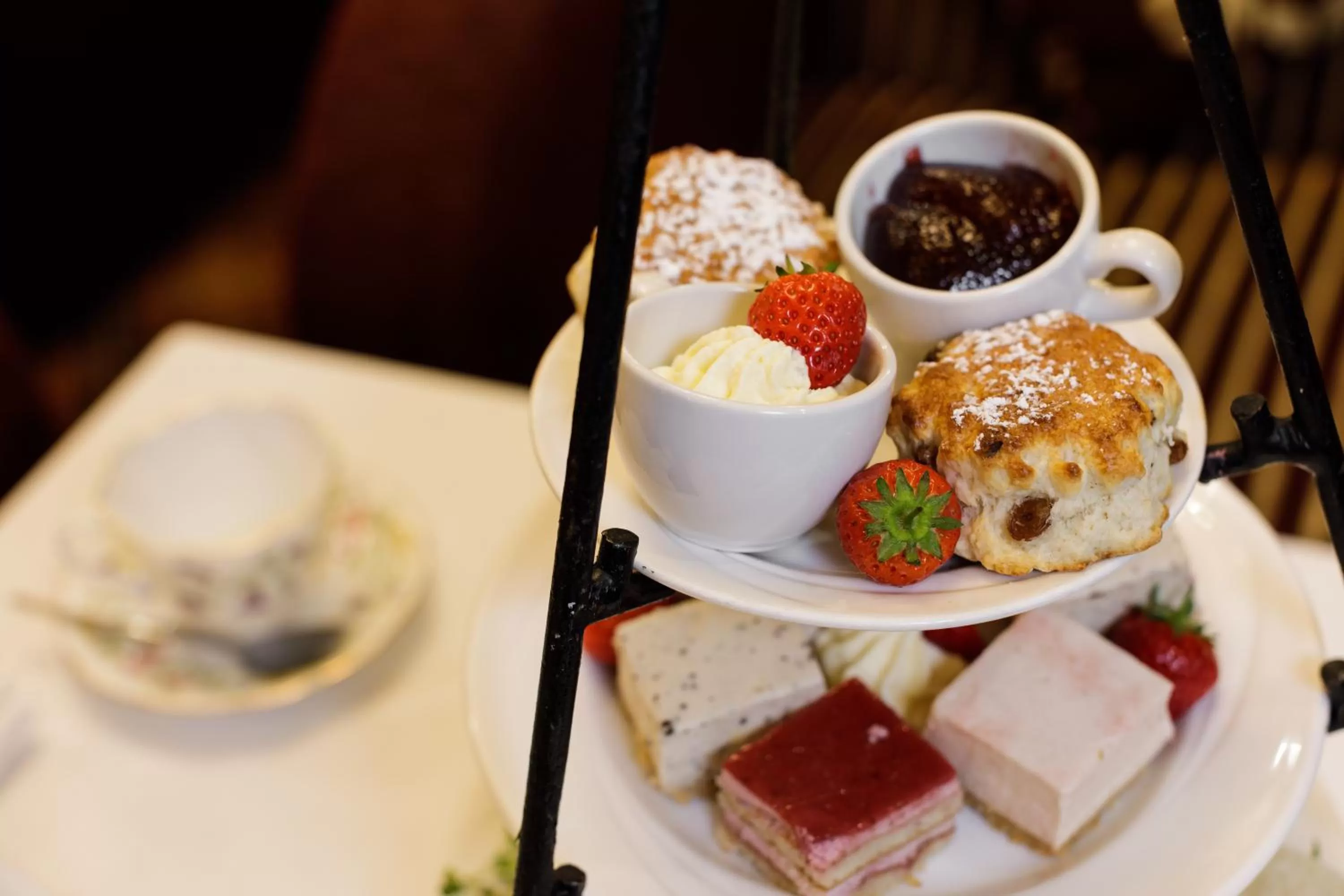 Food and drinks in Hamlet Court Hotel