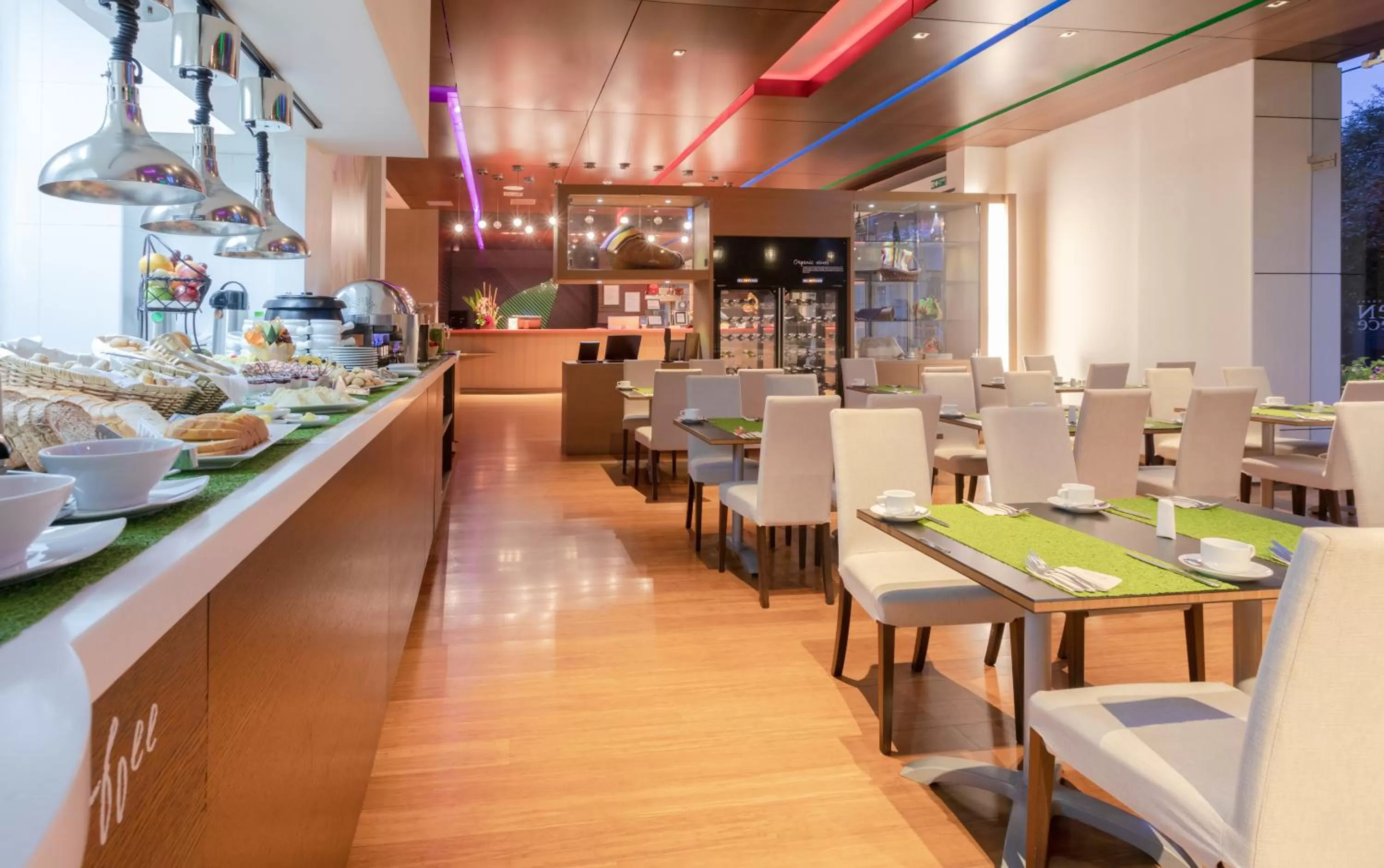 Restaurant/places to eat in Biohotel Organic Suites Bogotá