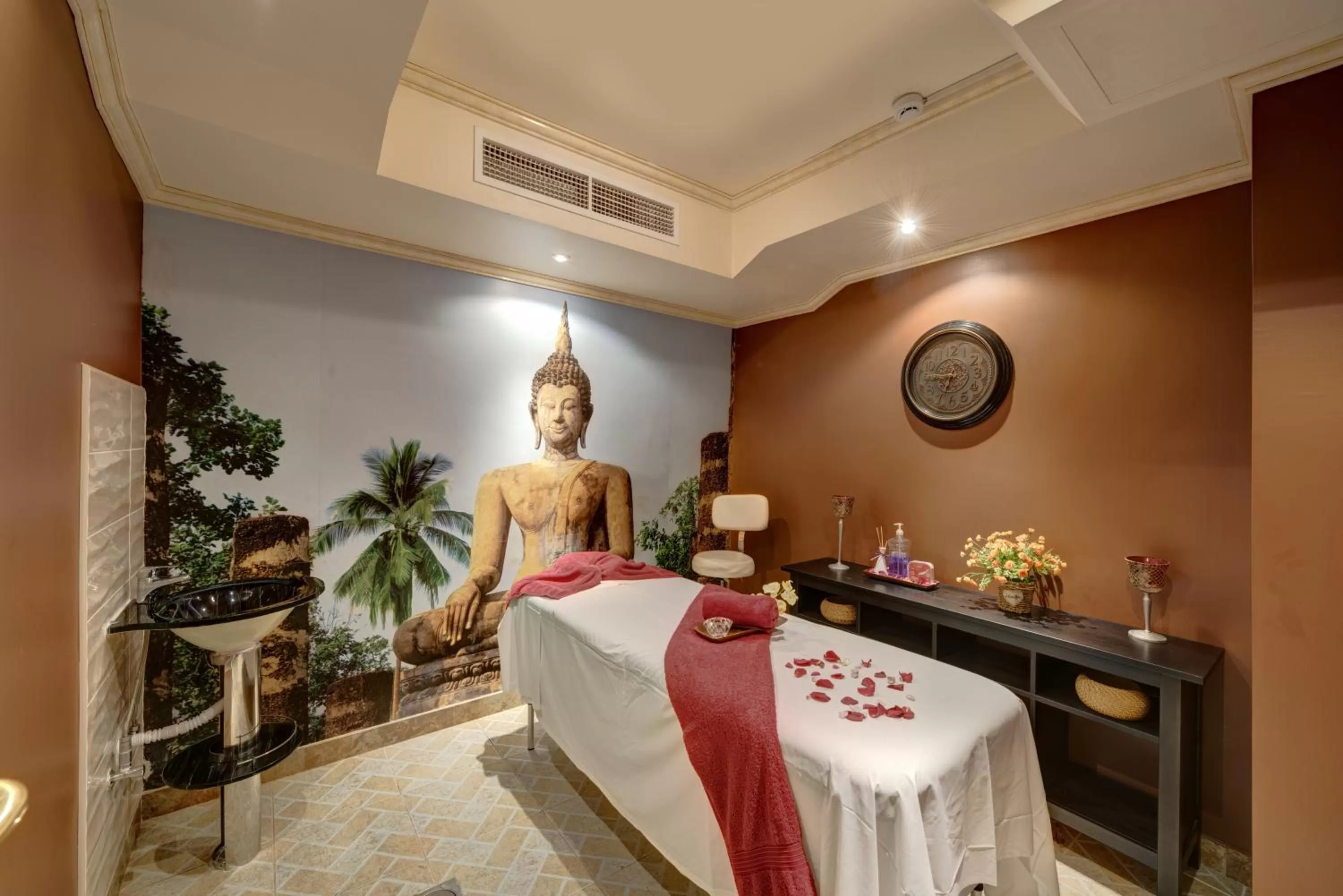Massage in Sahara Beach Resort & Spa
