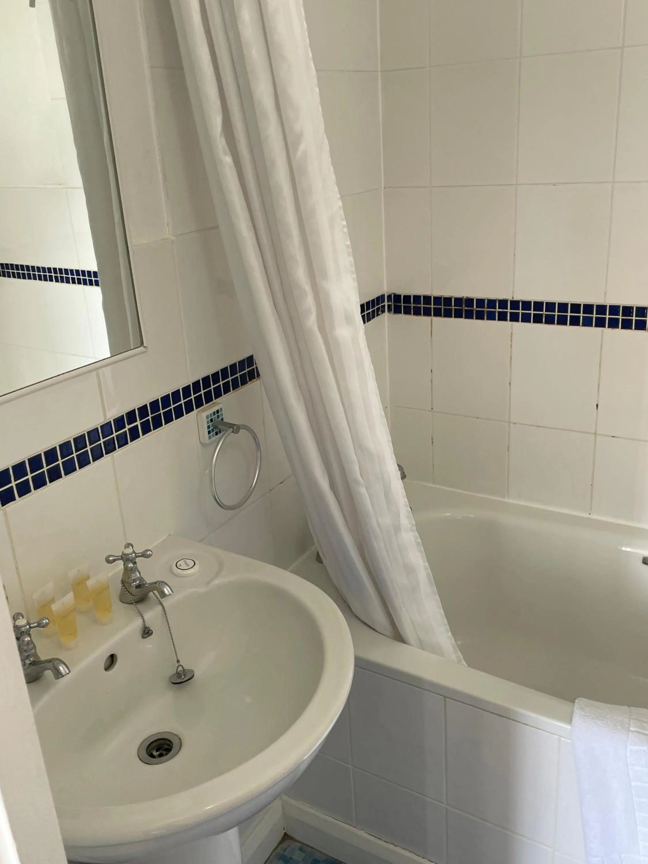 Bathroom in Yellow Mountain Hotel