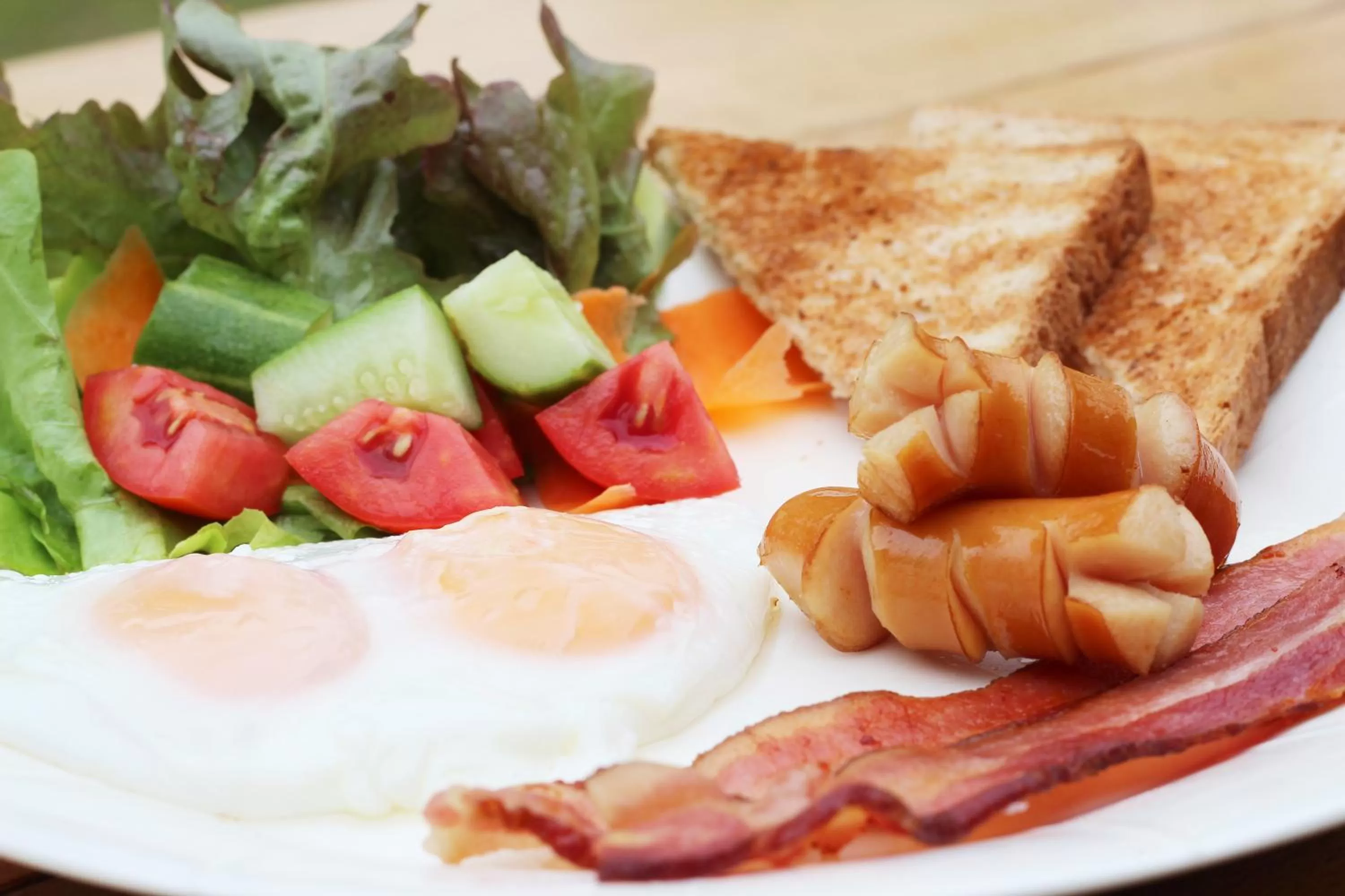 American breakfast in Family House Zen Boutique Resort