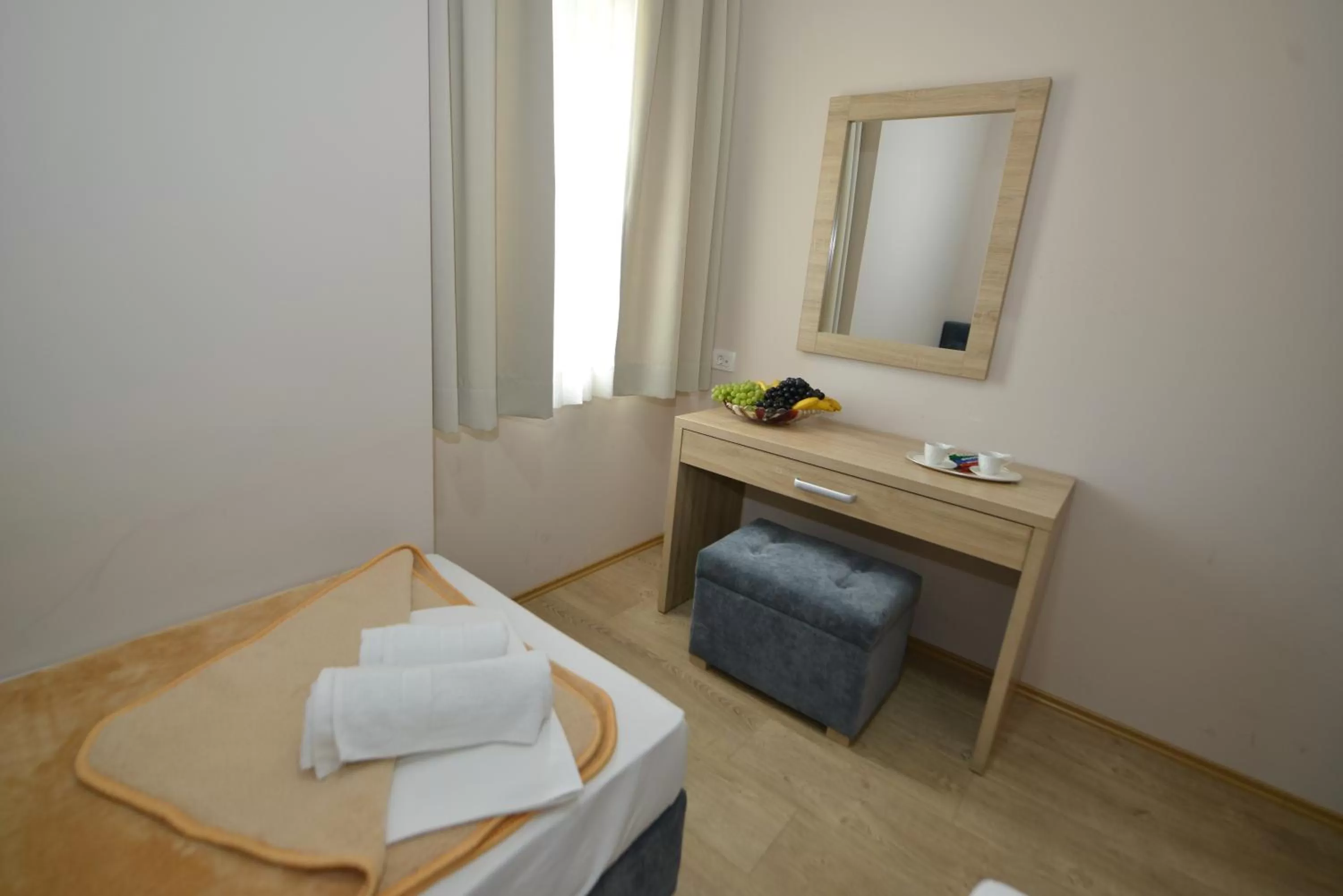 Day, Bed in Hotel Rosabel