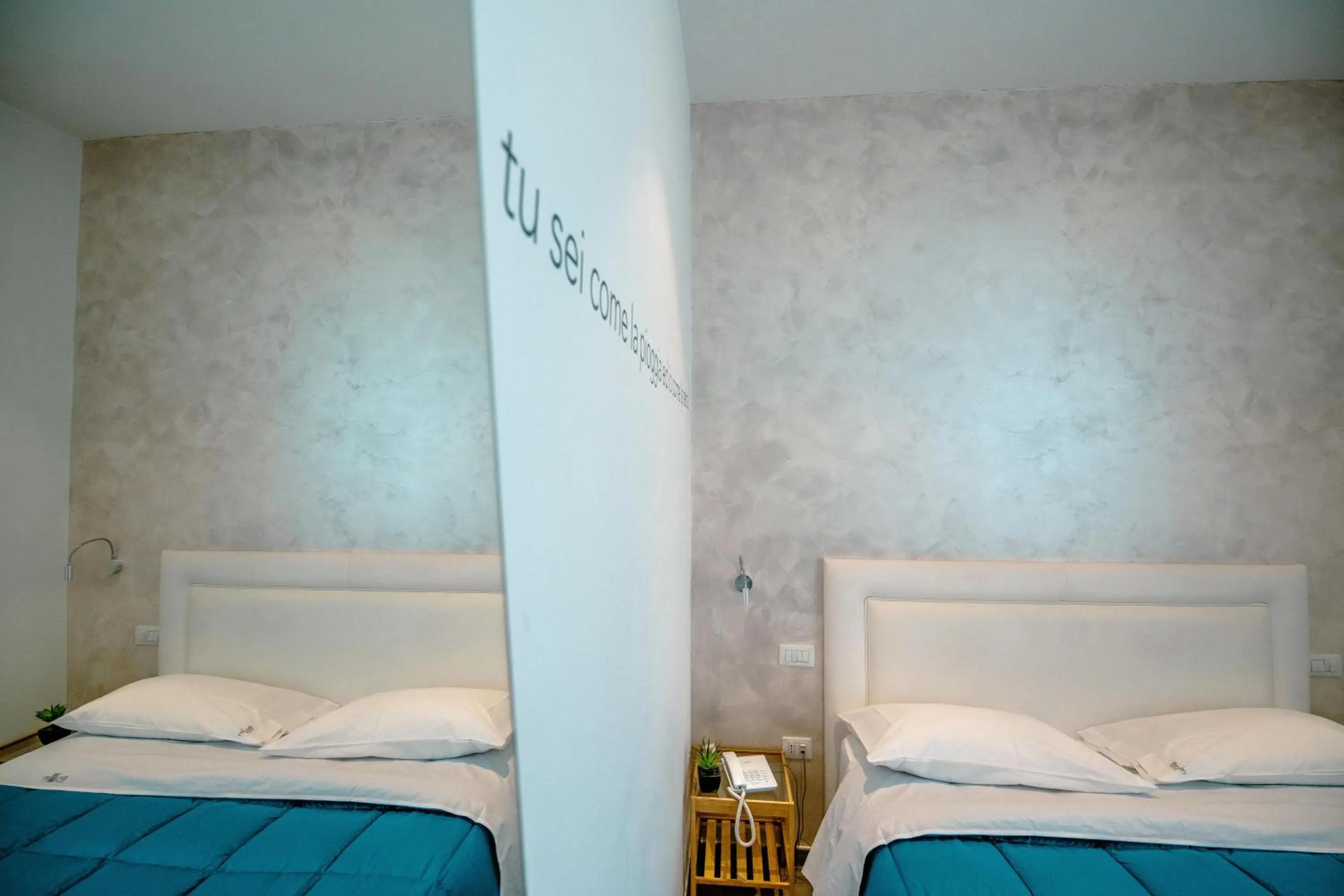 Photo of the whole room, Bed in Hotel Bruman Salerno