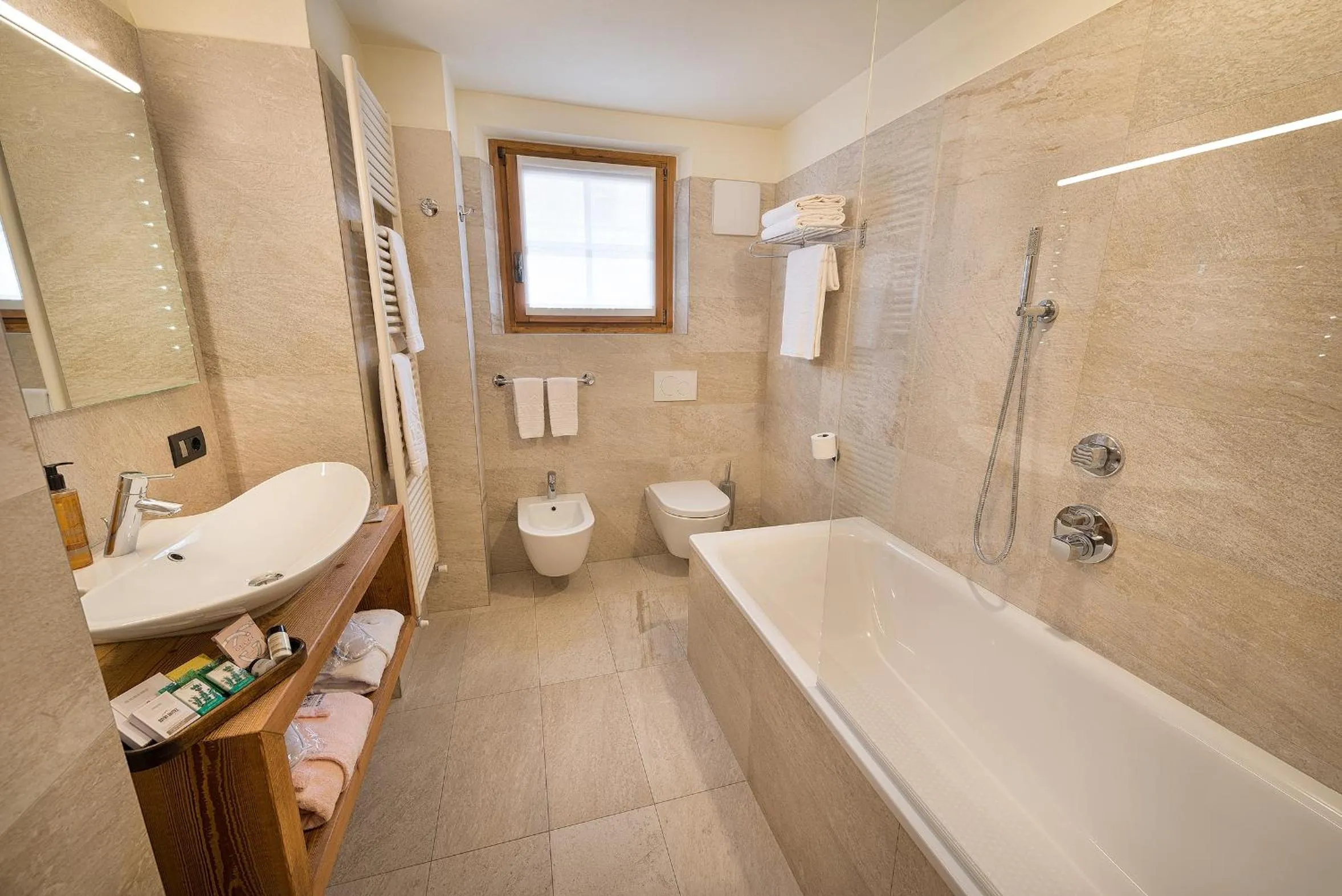 Bathroom in Bivio Hotel Plaza