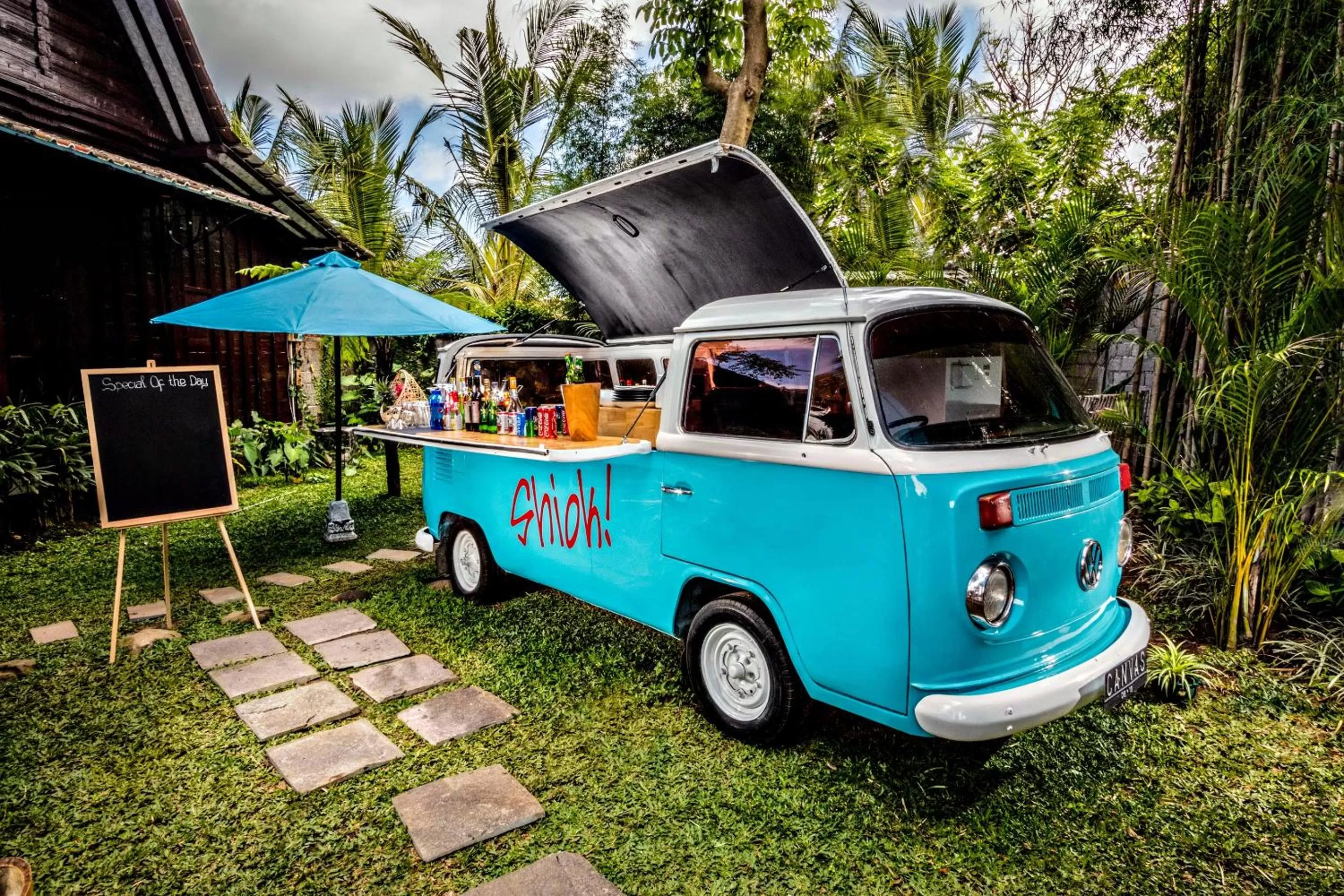 Restaurant/places to eat in Canvas Escape Resort