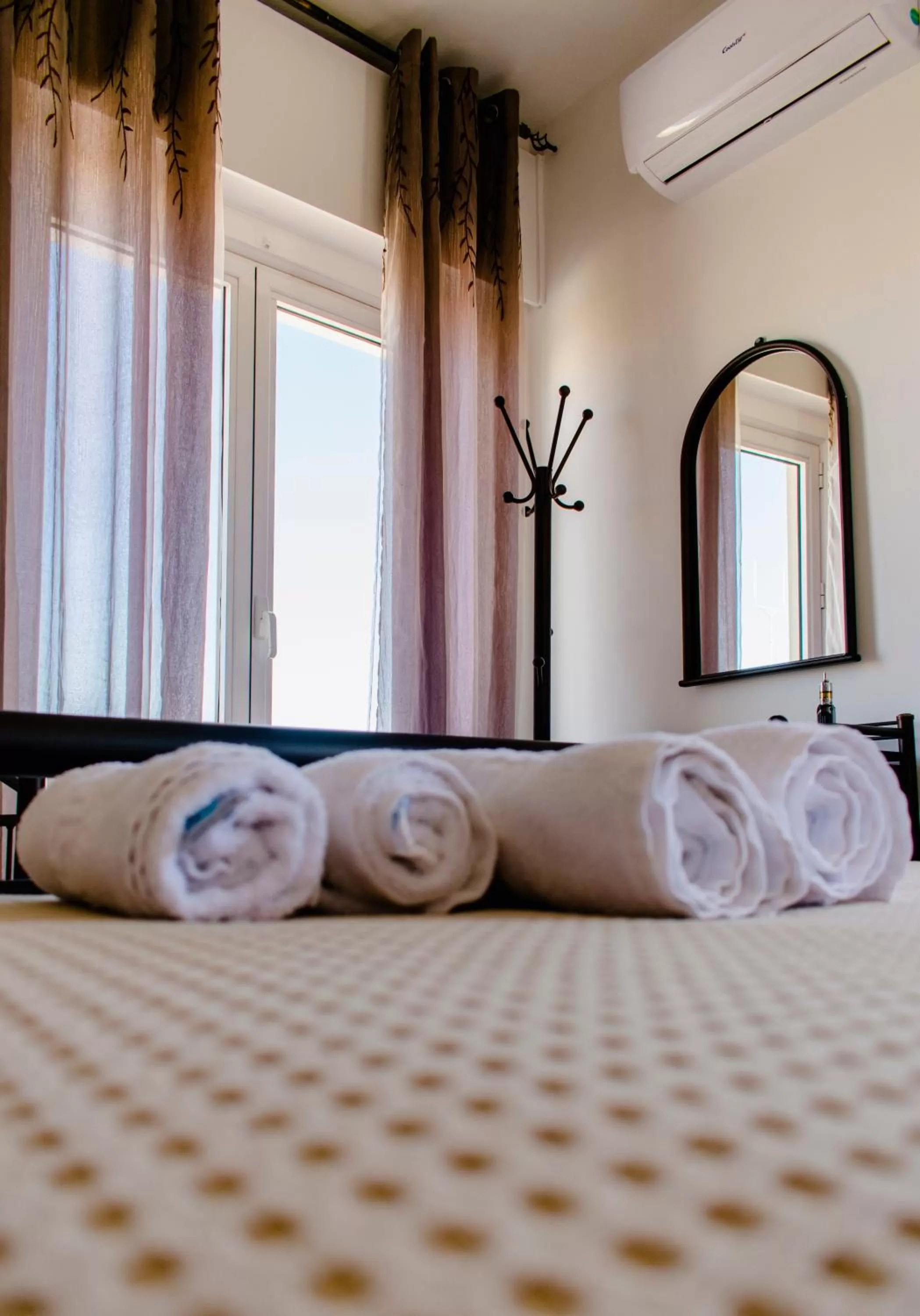 Standard Twin Room in Nikolakakis Rooms Lavrio