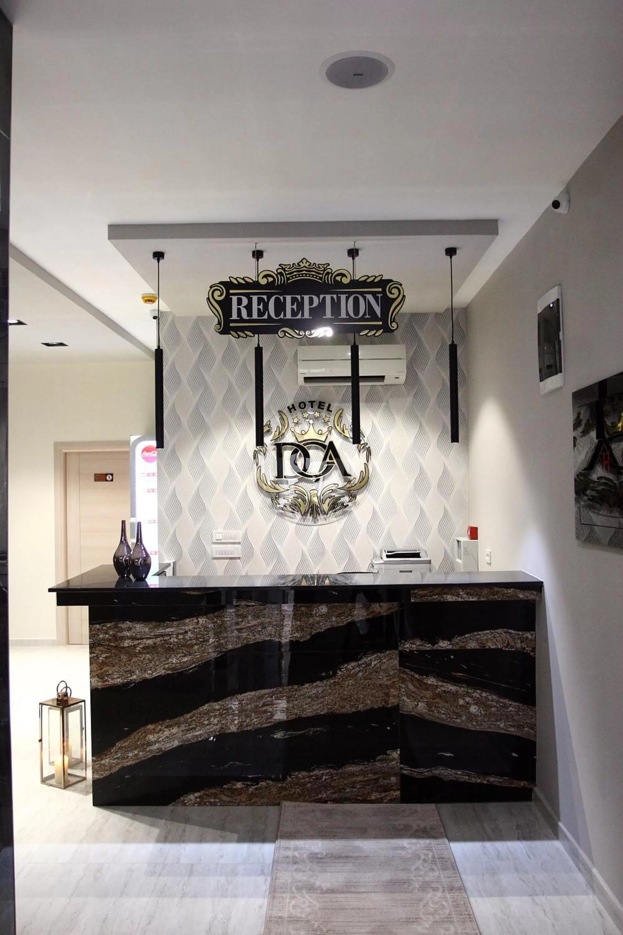 Lobby or reception in Hotel DOA